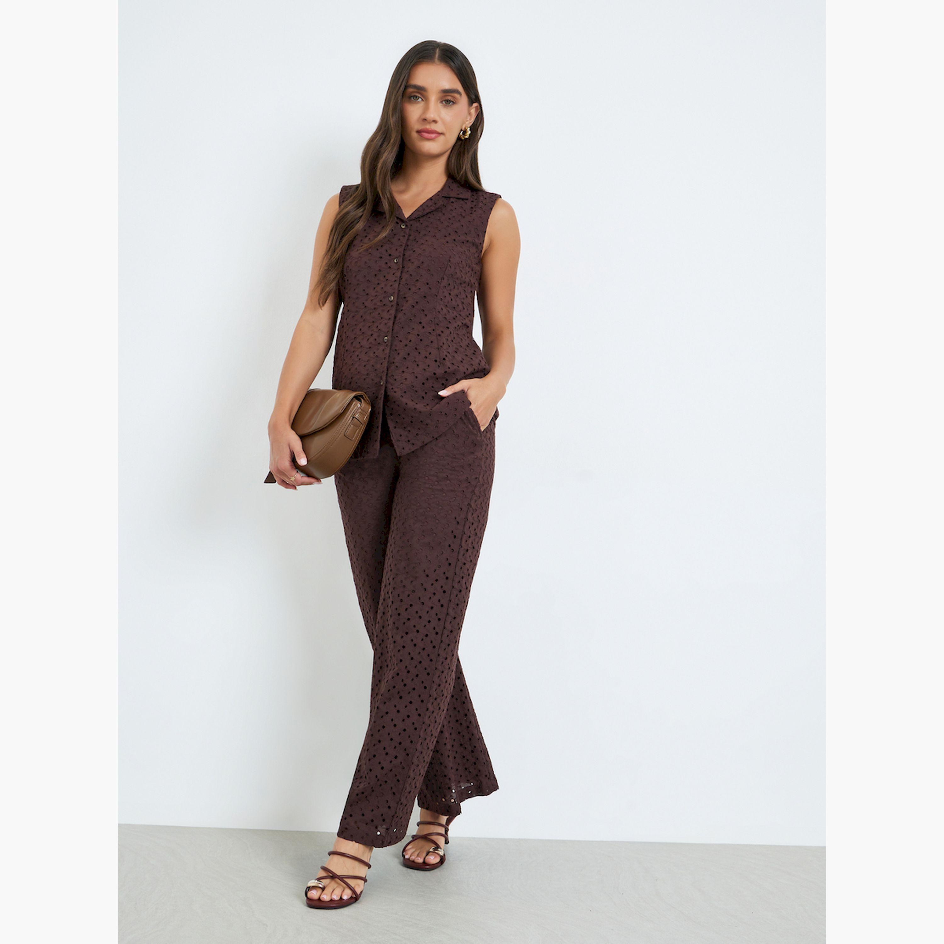 بلوزة بلا أكمام بتفاصيل ثقوب-women-clothing-shirtsandblouses-blouses-image-2