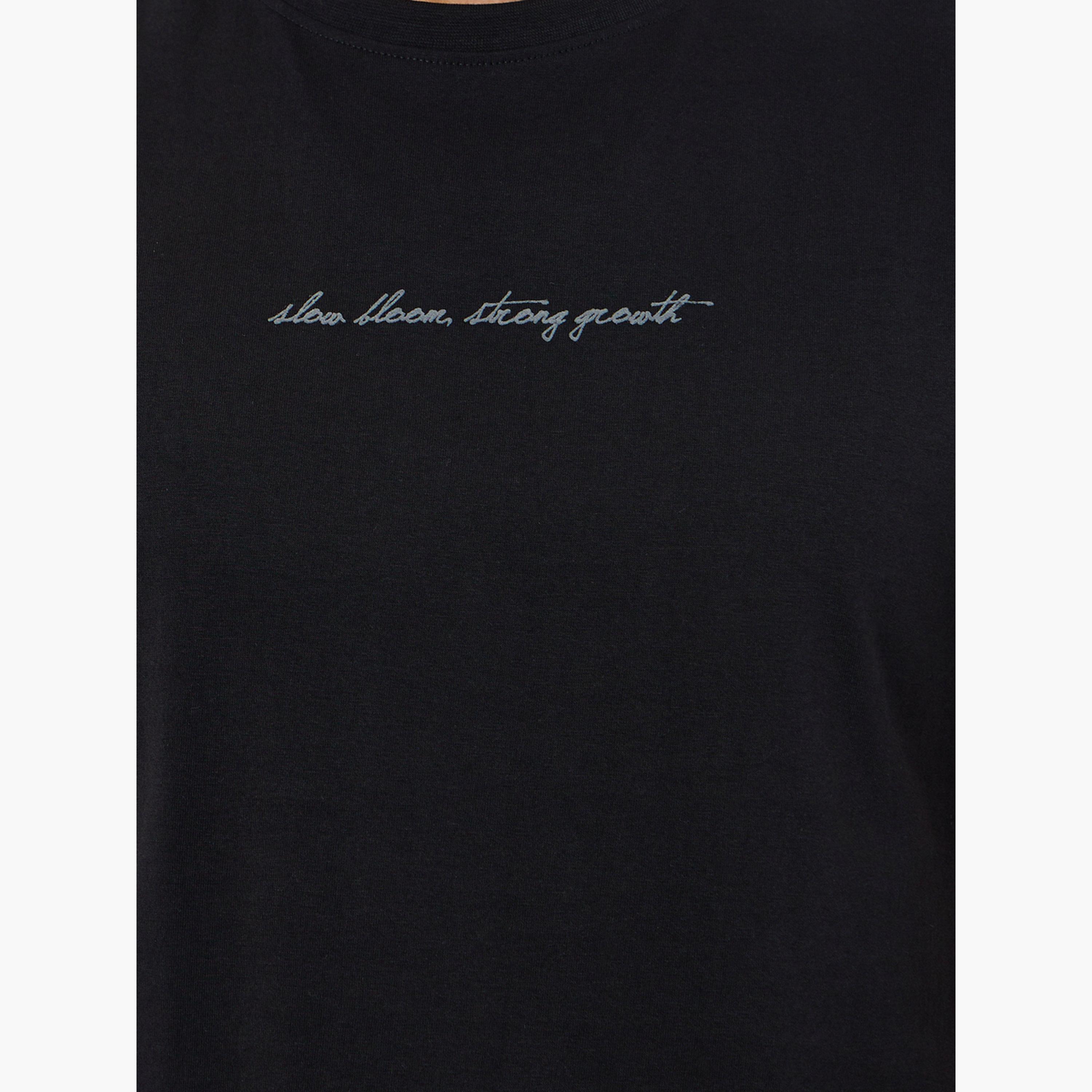 تيشيرت بياقة دائرية بطبعة جرافيك-men-clothing-tshirtsandpolos-tshirts-image-4