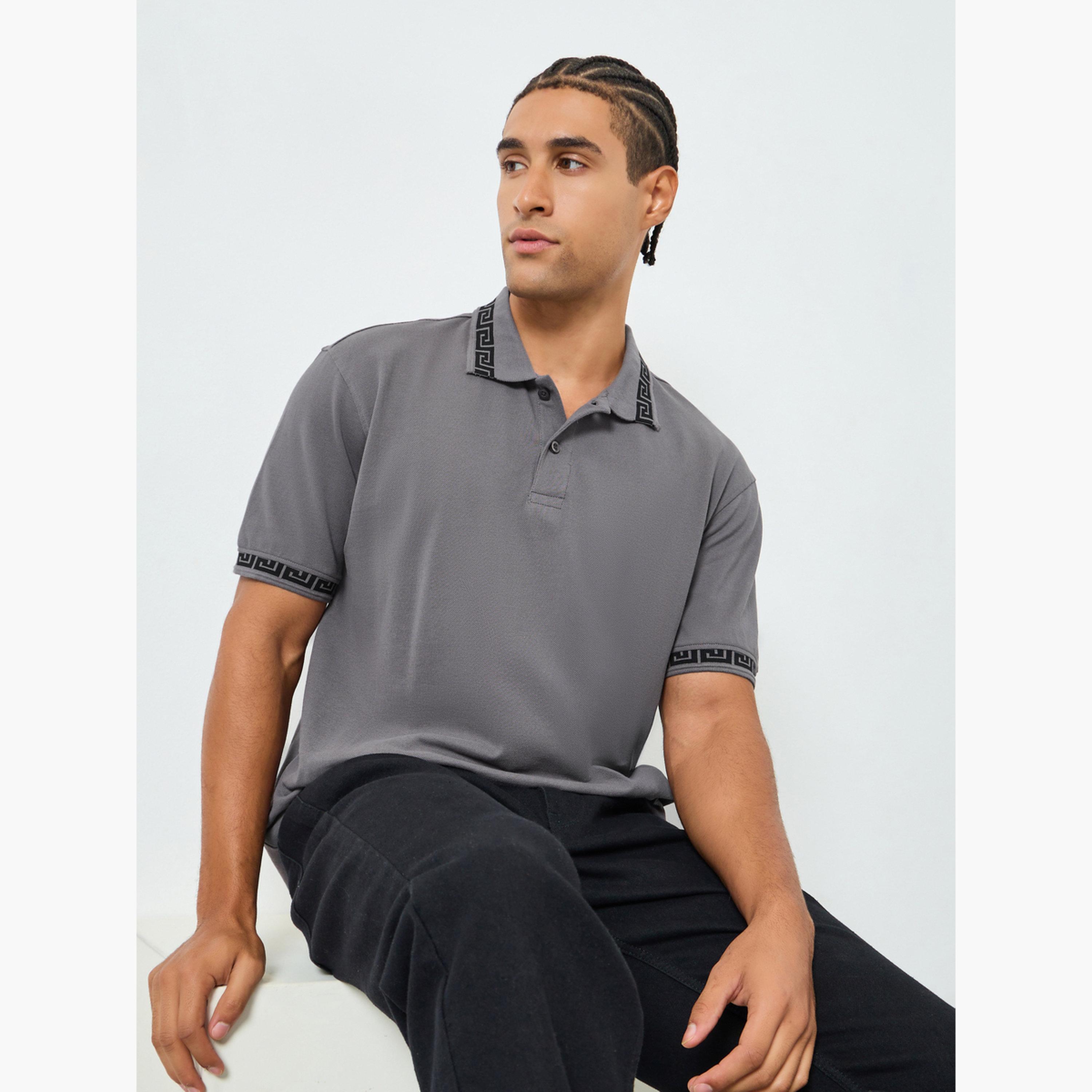 قميص بولو رجالي رمادي بياقة جاكار وقصة مريحة-men-clothing-tshirtsandpolos-polos-image-3