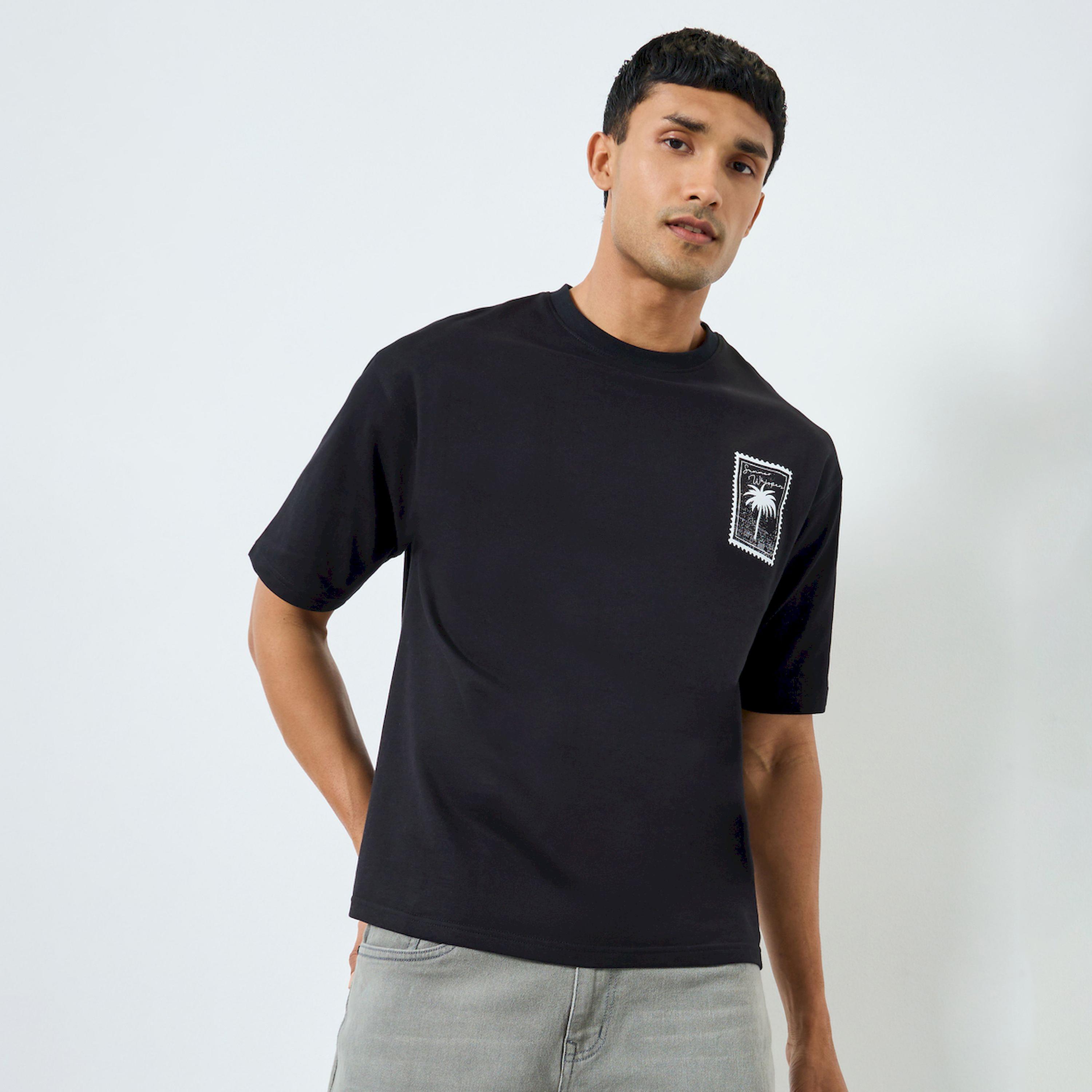تيشيرت فضفاض بطبعة جرافيك-men-clothing-tshirtsandpolos-tshirts-image-1