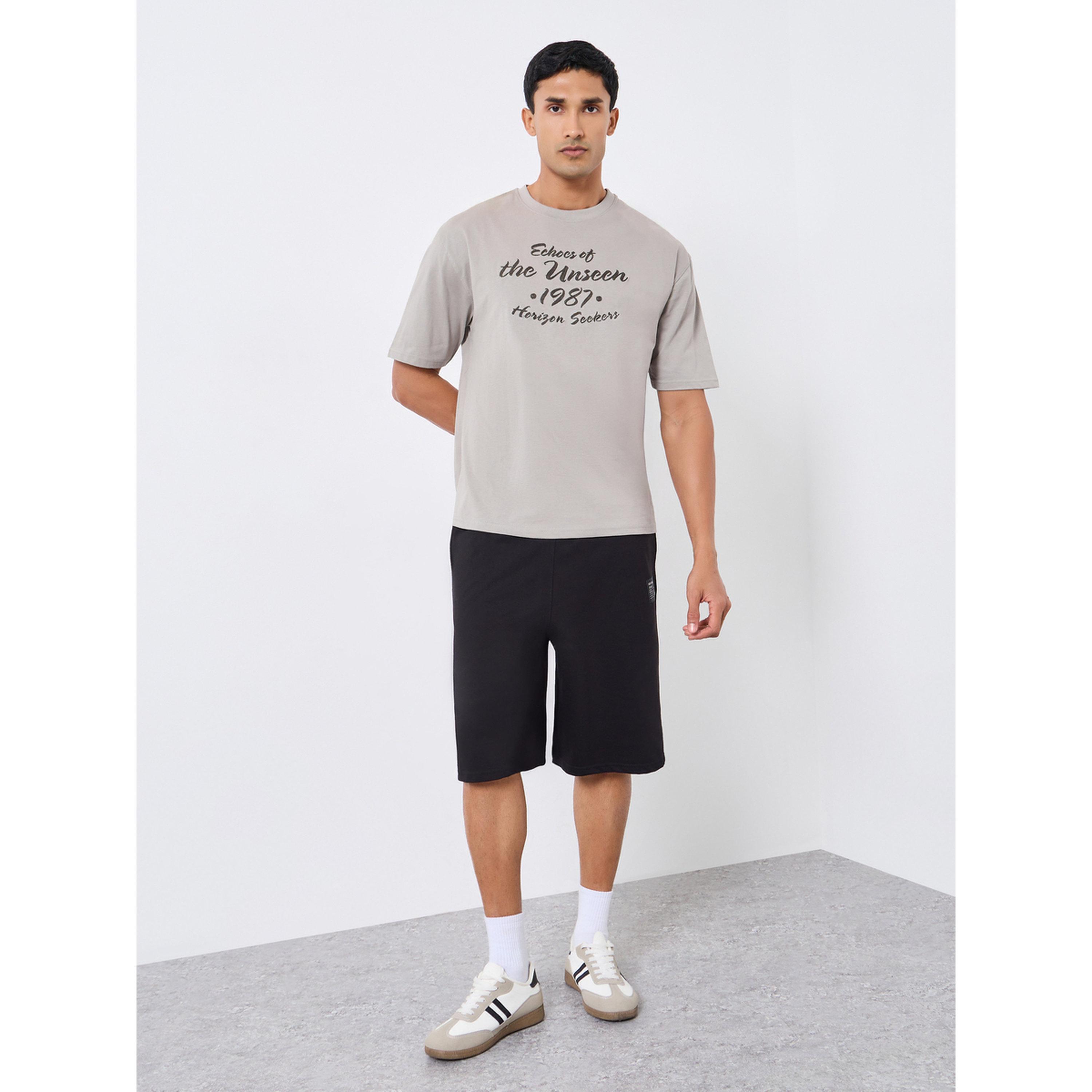 تيشيرت بياقة دائرية وطبعة جرافيك-men-clothing-tshirtsandpolos-tshirts-image-2