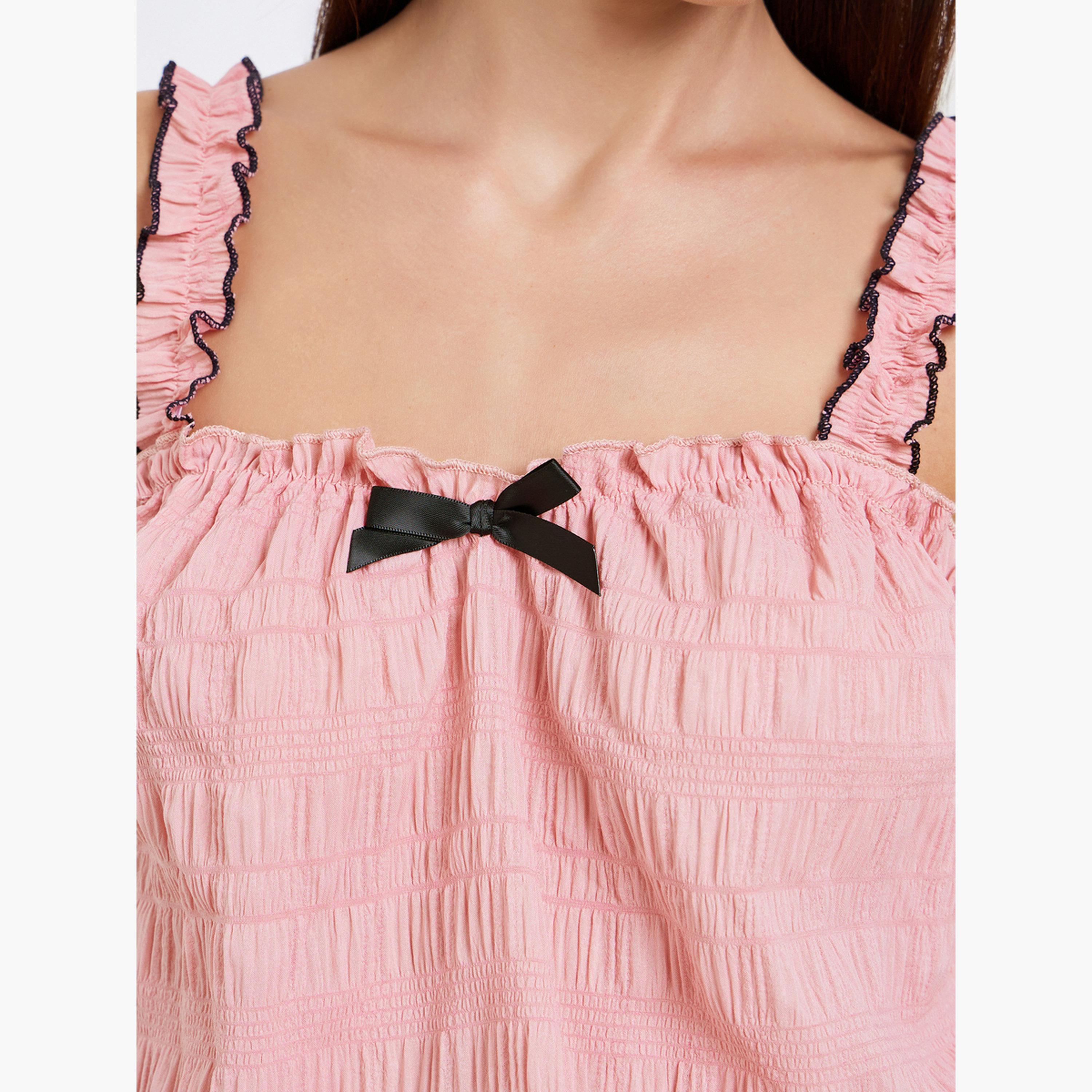 طقم من شورت وبلوزة كامي بارزة الملمس بحمالات مكشكشة-women-clothing-nightwear-pyjamas-shortsets-image-5