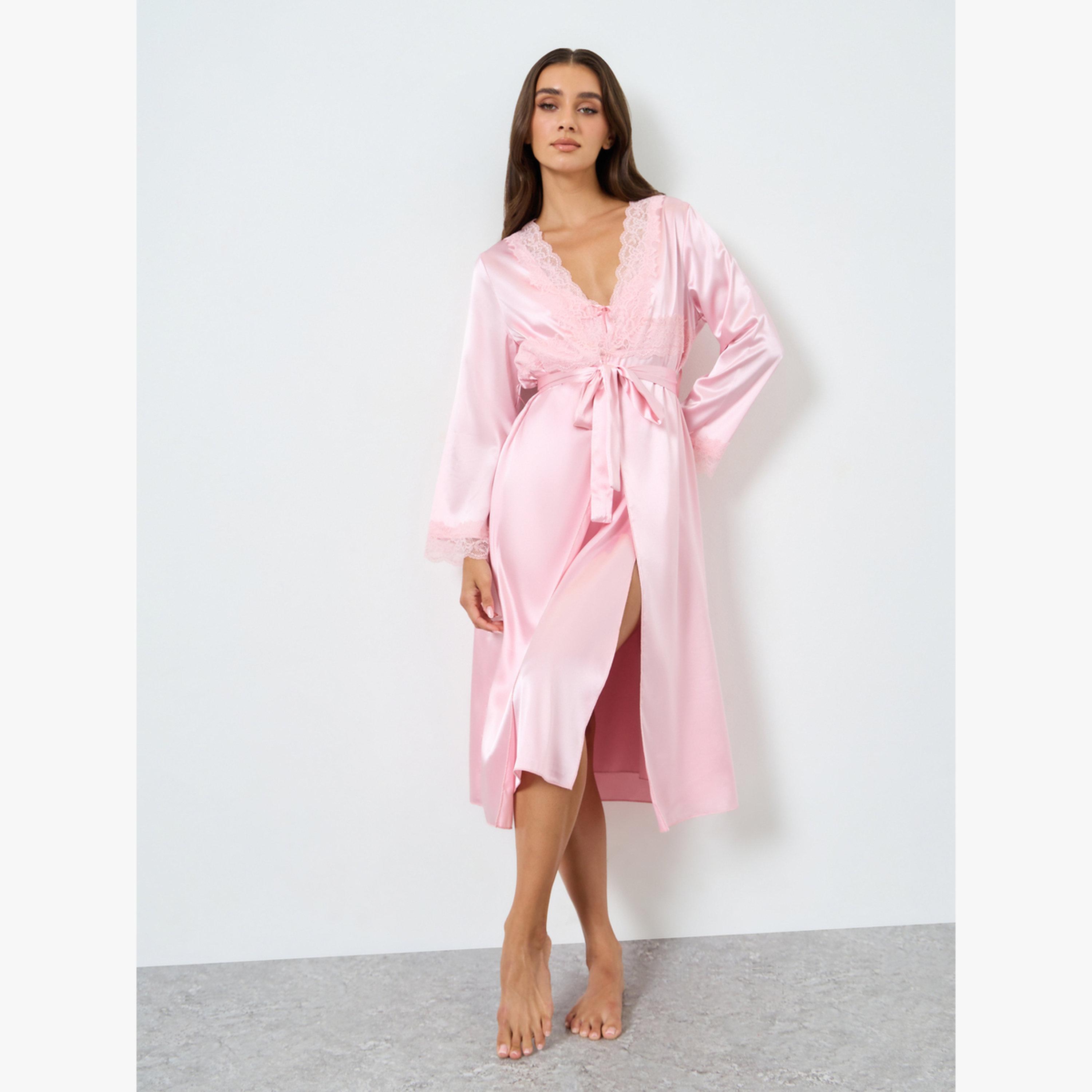 طقم قميص نوم ساتان سادة مشقوق الحافة وحافة دانتيل مع روب-women-clothing-nightwear-robes-image-2