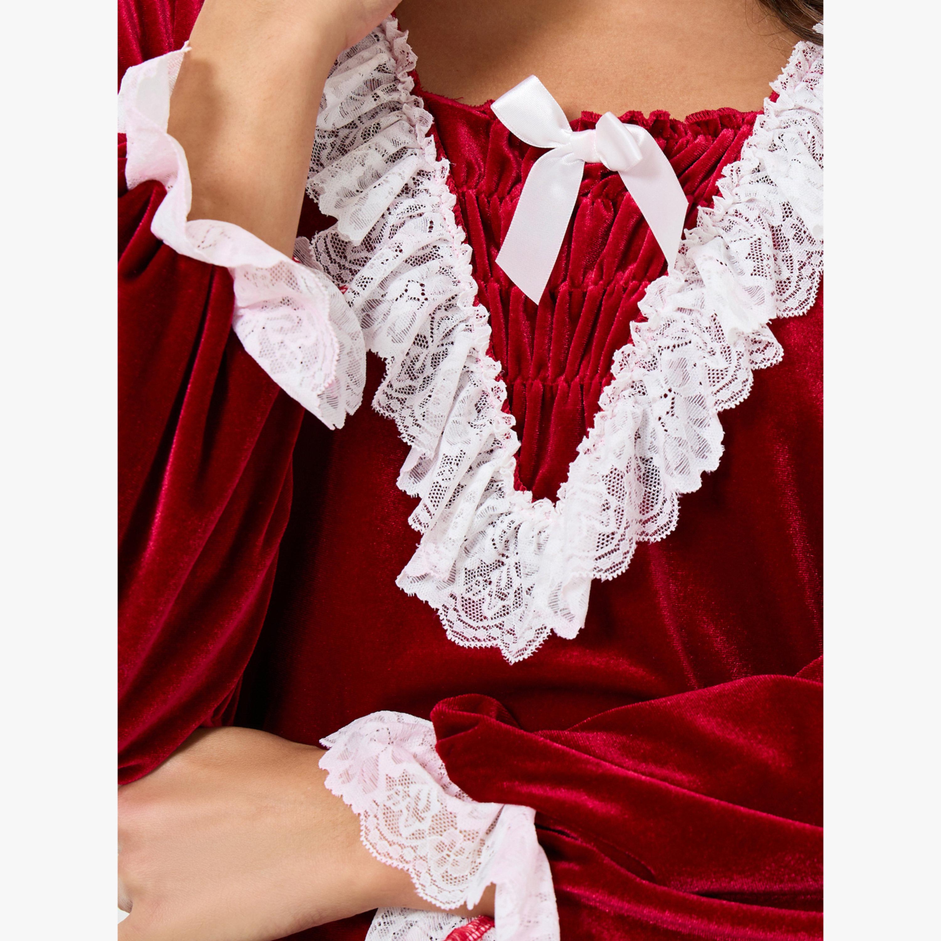 طقماما من بلوزة بحواف دانتيل بمظهر المخمل وبنطال-women-clothing-nightwear-pyjamas-longsets-image-3