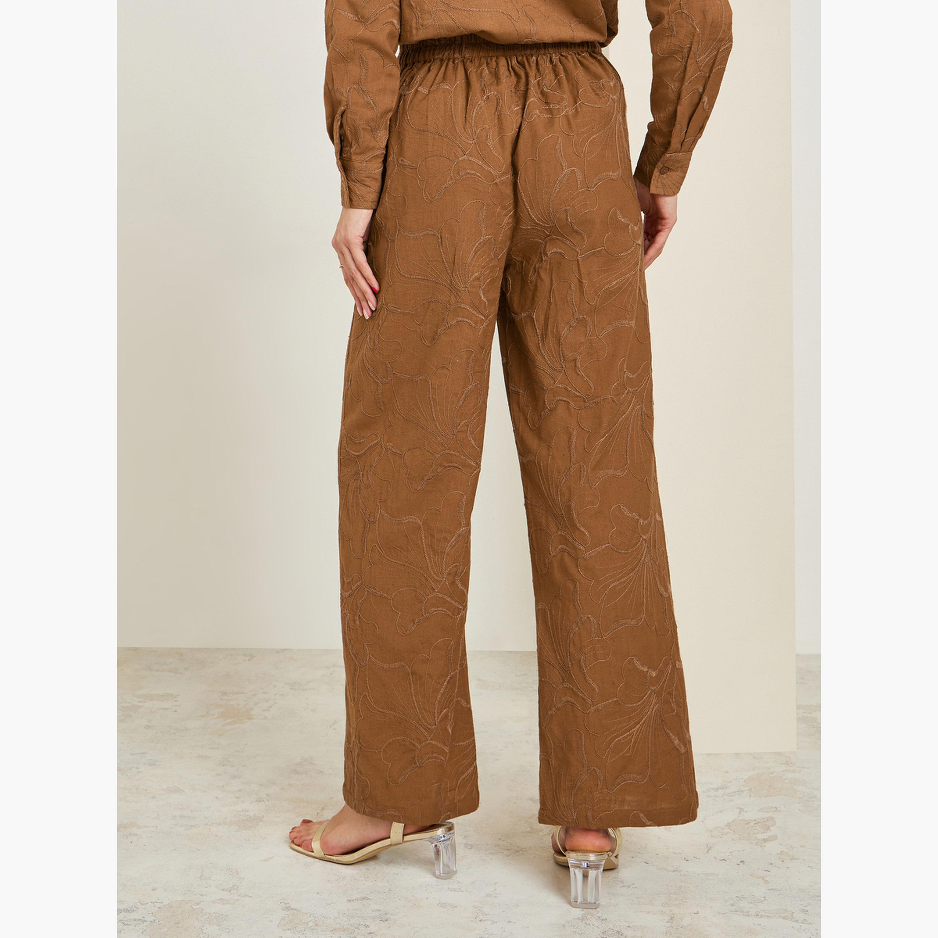 بنطال مطرز بأرجل واسعة-women-clothing-bottoms-trousers-image-3