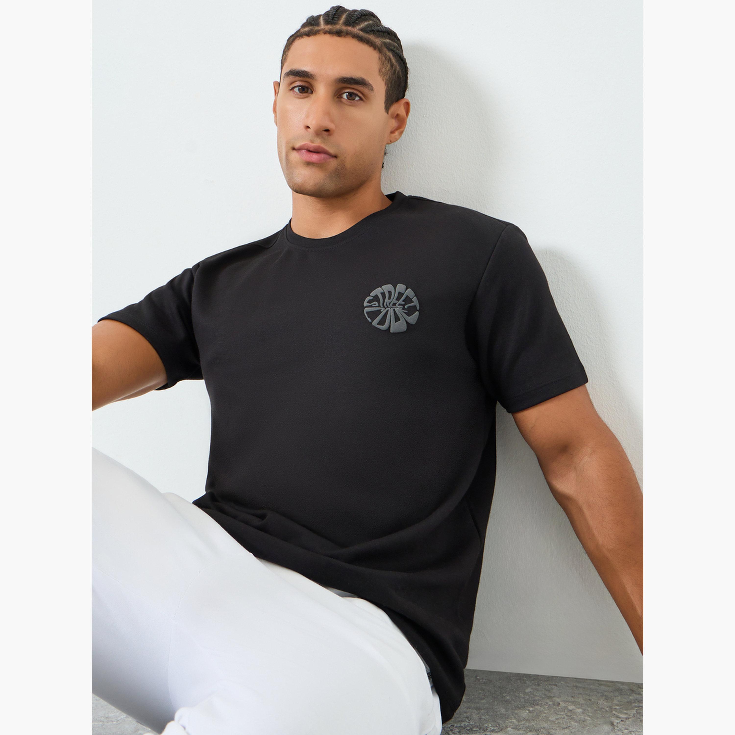 تيشيرت بياقة دائرية وطبعة جرافيك-men-clothing-tshirtsandpolos-tshirts-image-3