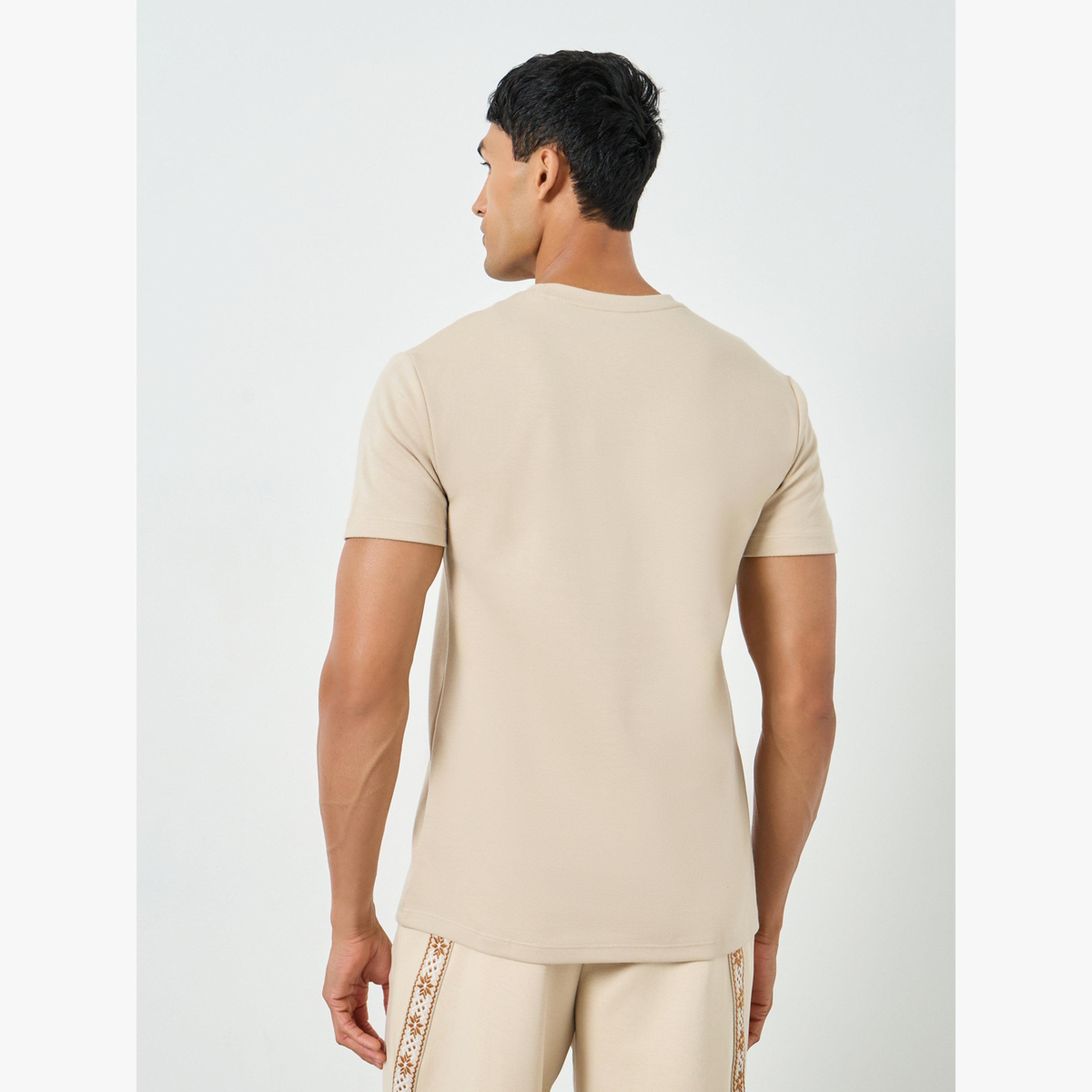 Styli Men Beige Graphic Print Crew Neck T-Shirt-men-clothing-tshirtsandpolos-tshirts-image-3