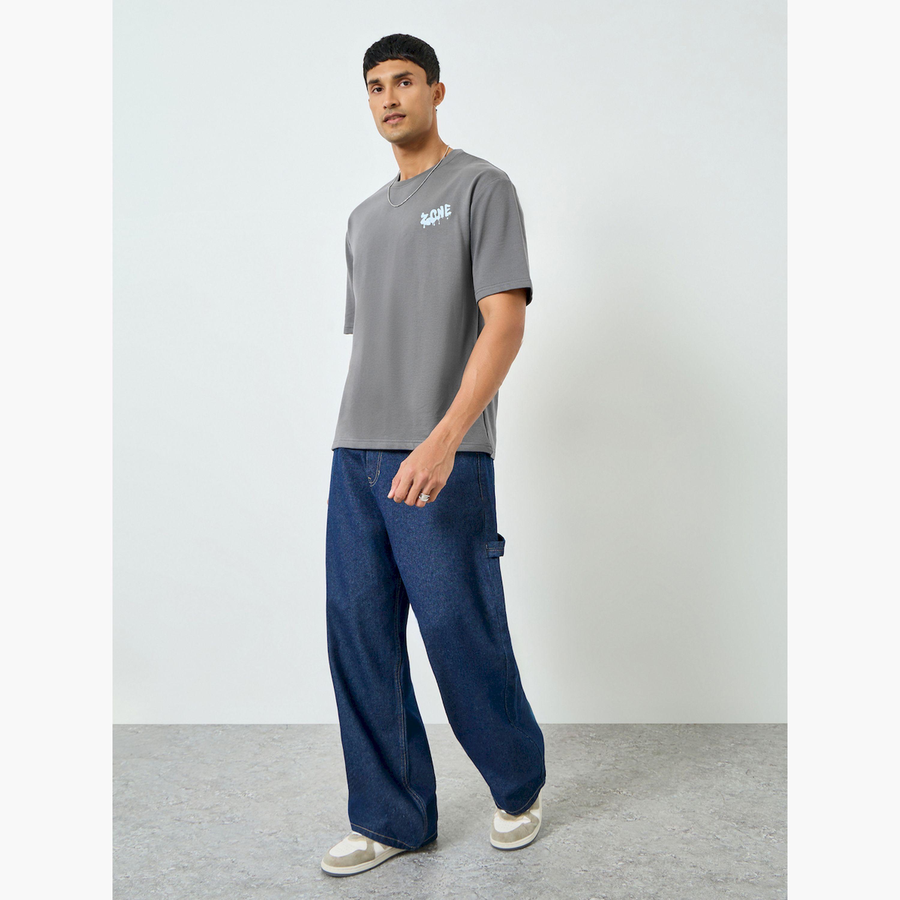 تيشيرت رجالي واسع بطبعة جرافيك لون رمادي-men-clothing-tshirtsandpolos-tshirts-image-2