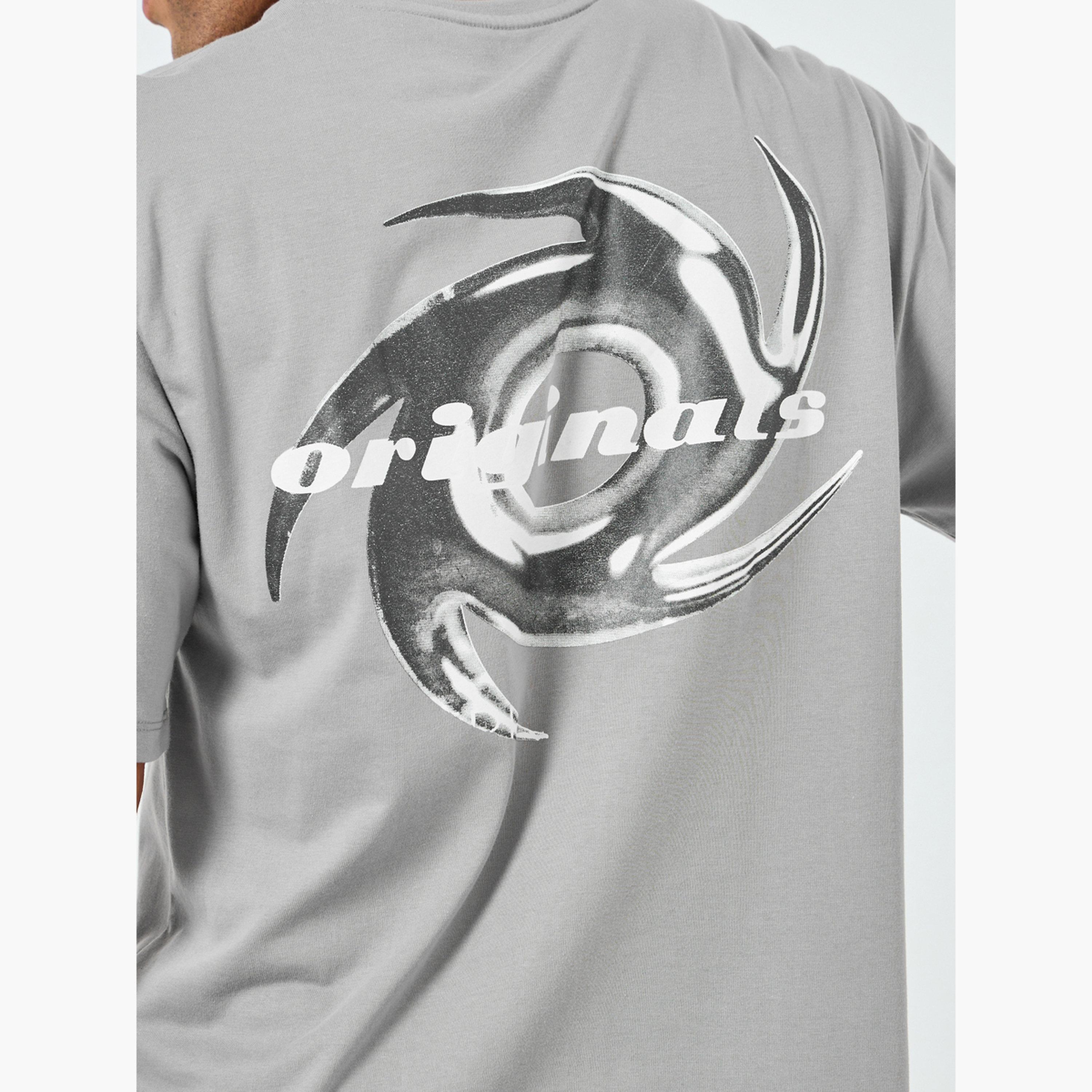 تيشيرت بقصة واسعة وطبعة جرافيك للرجال-men-clothing-tshirtsandpolos-polos-image-4