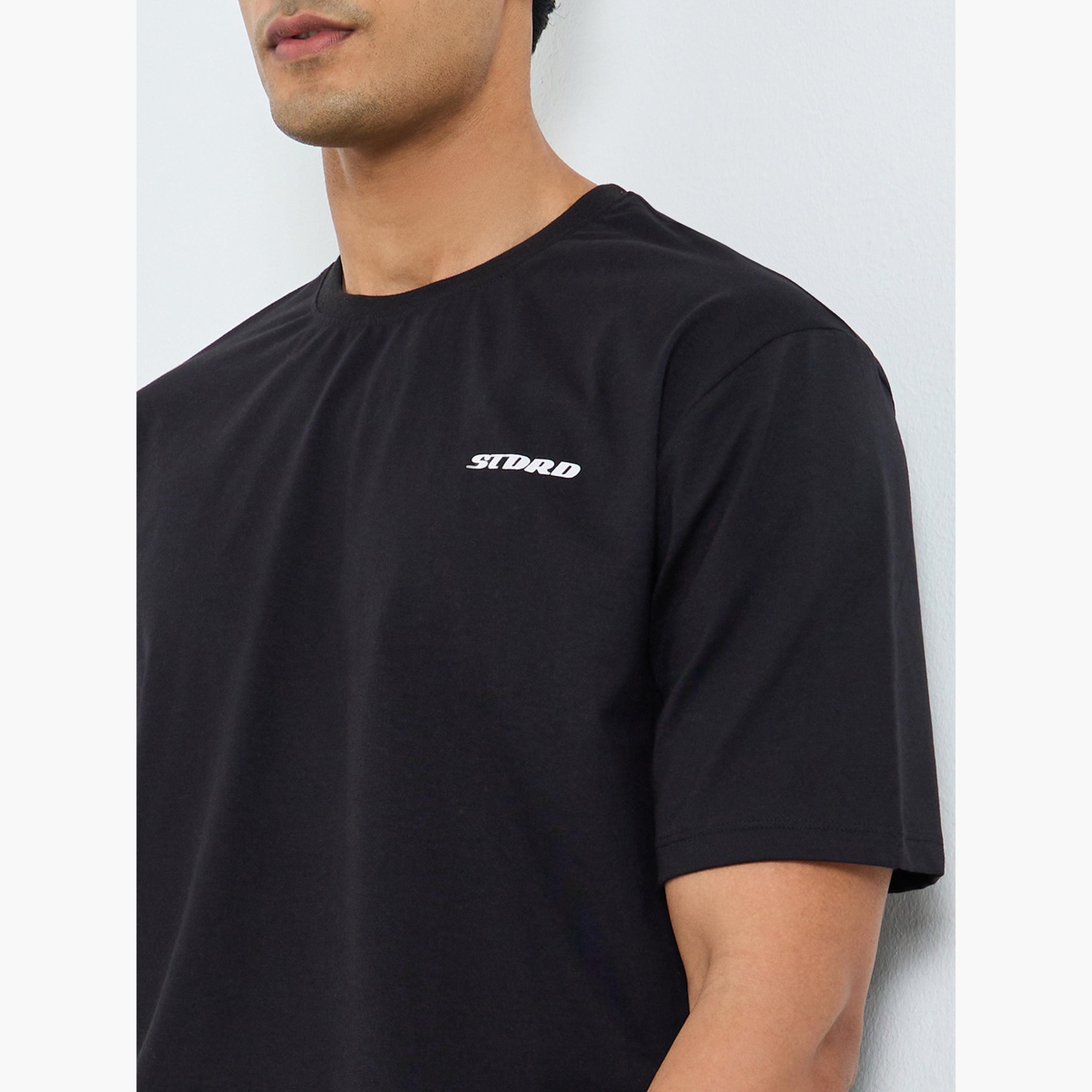 تيشيرت بمقاس كبير بطبعة جرافيك-men-clothing-tshirtsandpolos-tshirts-image-4