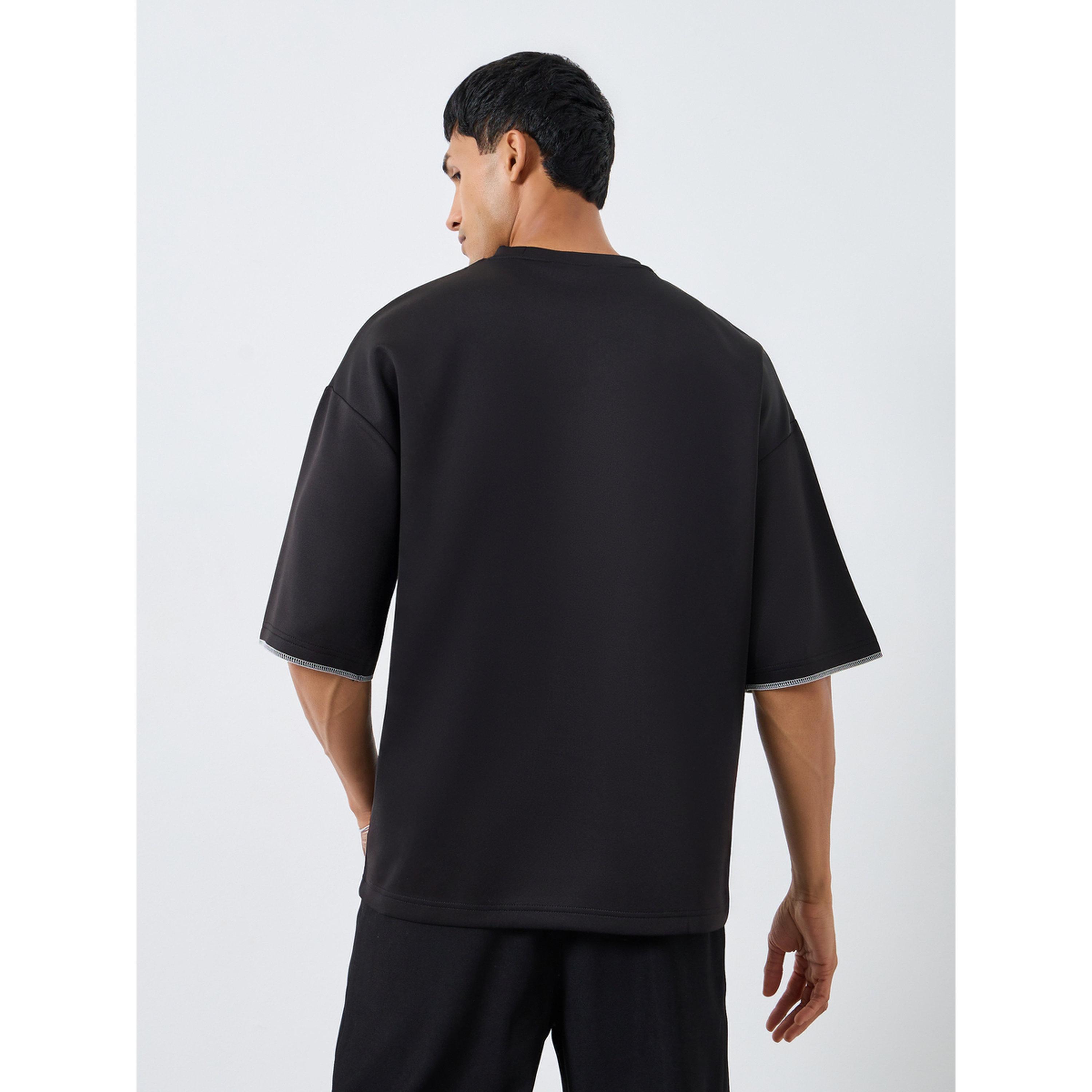تيشيرت بقصة مربعة وخياطة متباينة-men-clothing-tshirtsandpolos-tshirts-image-4