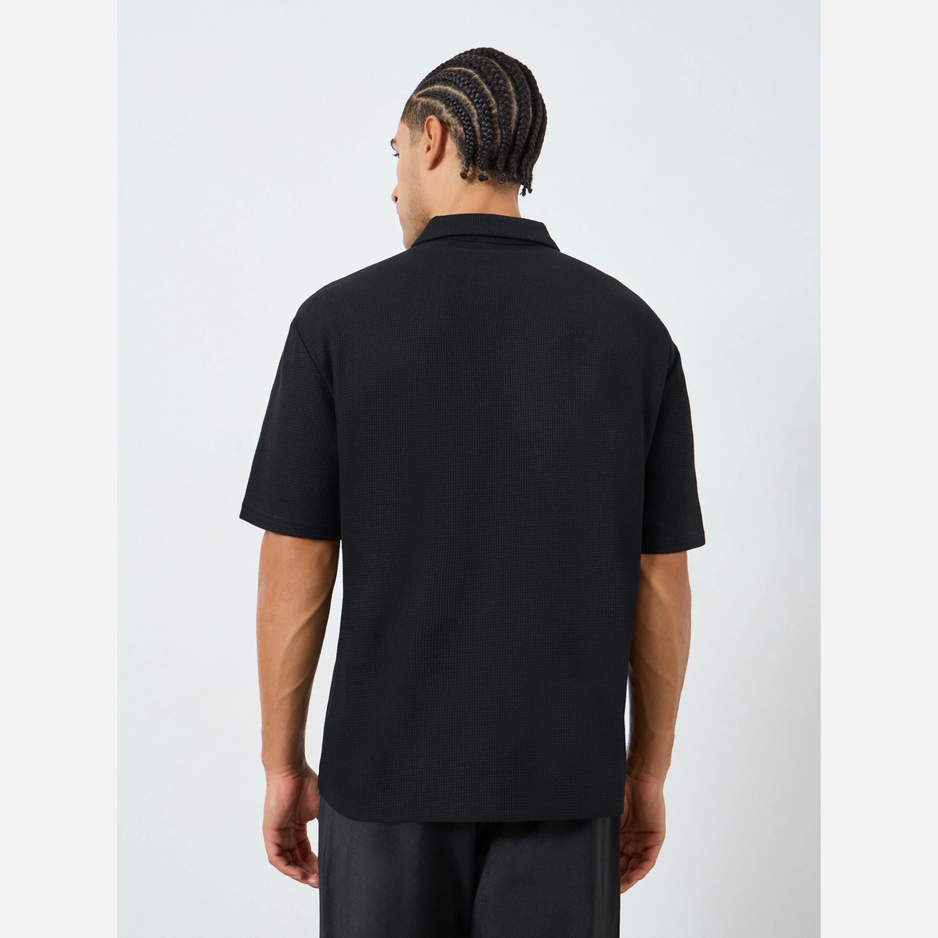 ستايلي - قميص بولو رجالي مقاس واسع بسحاب ونسيج بارز-men-clothing-tshirtsandpolos-polos-image-4