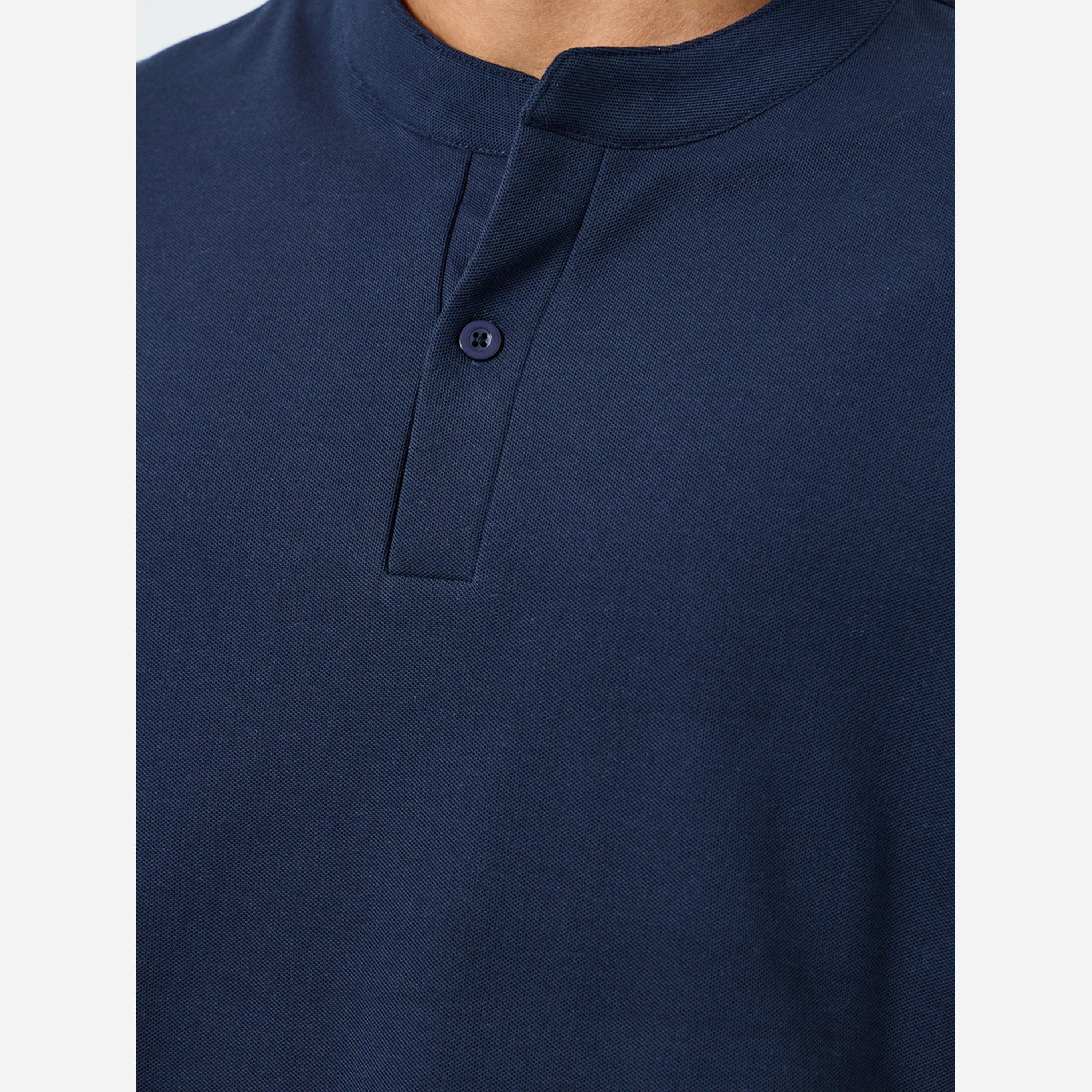 ستايلي - قميص بولو رجالي أنيق ومريح ياقة دائرية قماش البيكيه.-men-clothing-tshirtsandpolos-tshirts-image-3