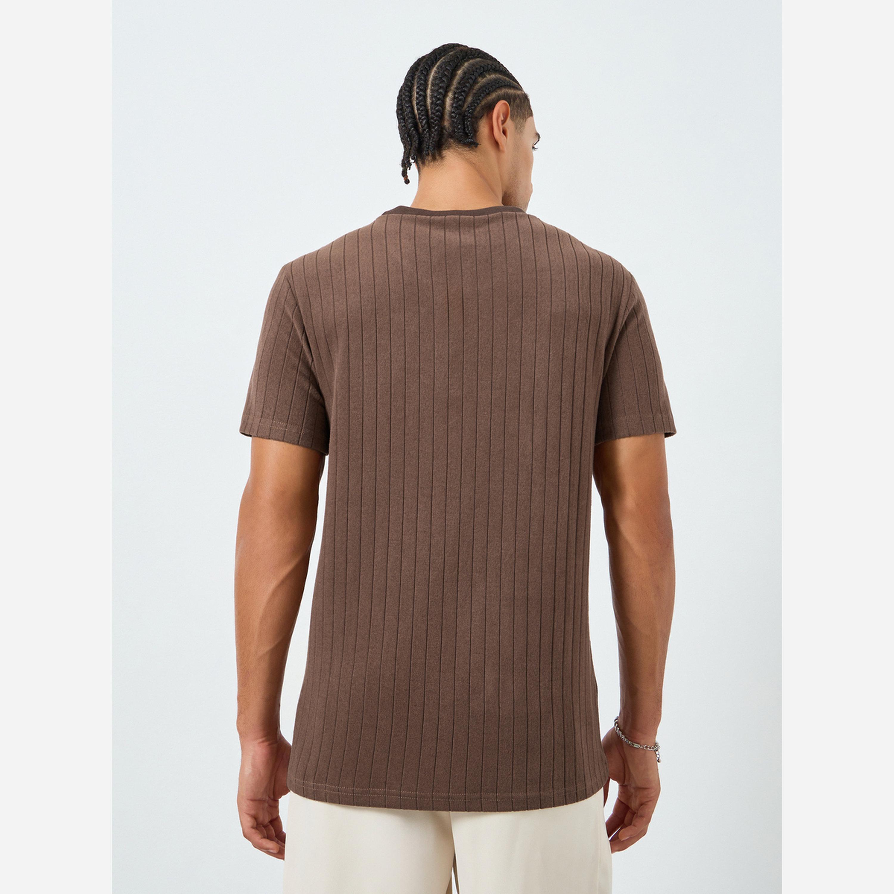 Styli Men Regular Mock Neck Ttextured T-Shirt-men-clothing-tshirtsandpolos-tshirts-image-4