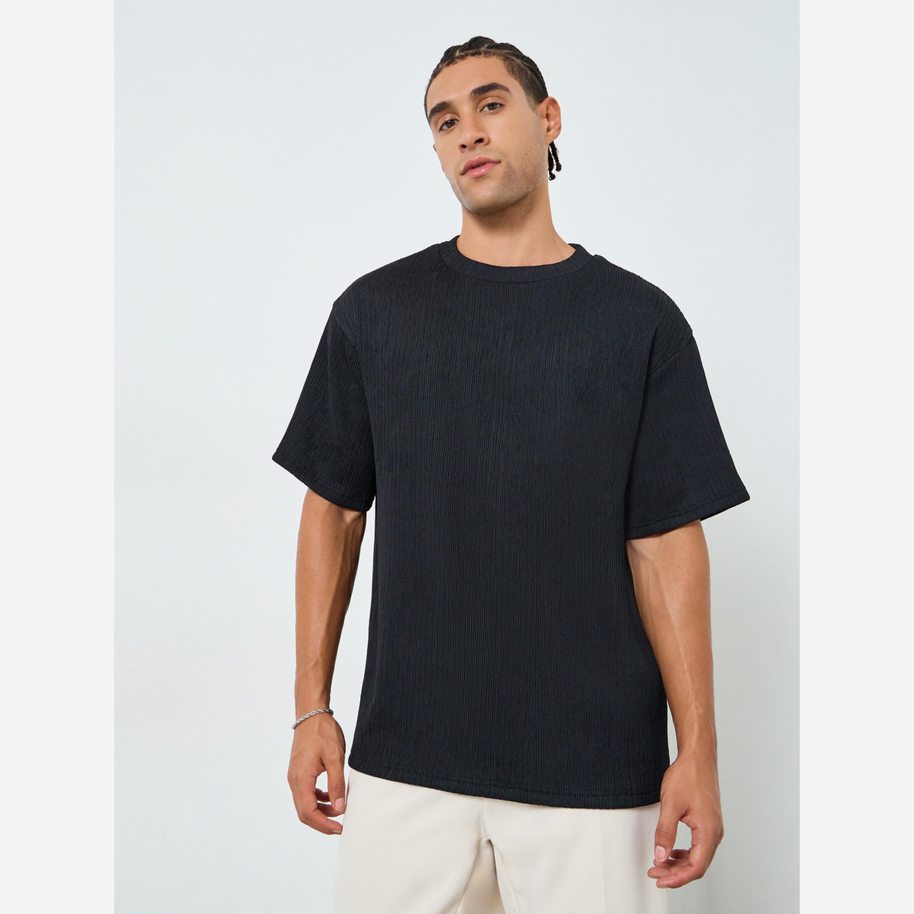 ستايلي - تيشيرت رجالي مقاس واسع ذو ملمس مجعد-men-clothing-tshirtsandpolos-tshirts-image-1