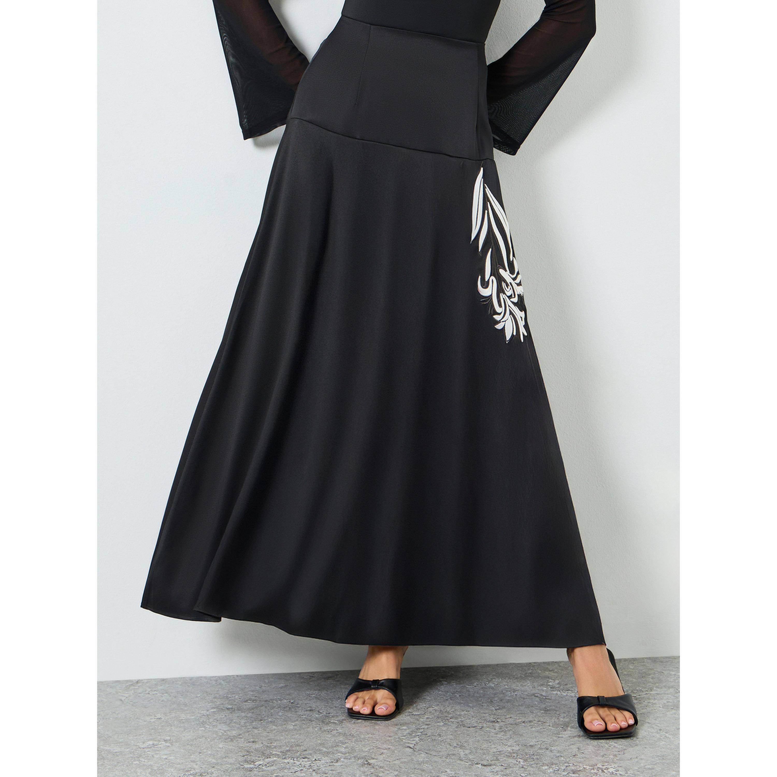 تنورة مطرزة بحافة واسعة طويلة-women-clothing-bottoms-skirts-image-1