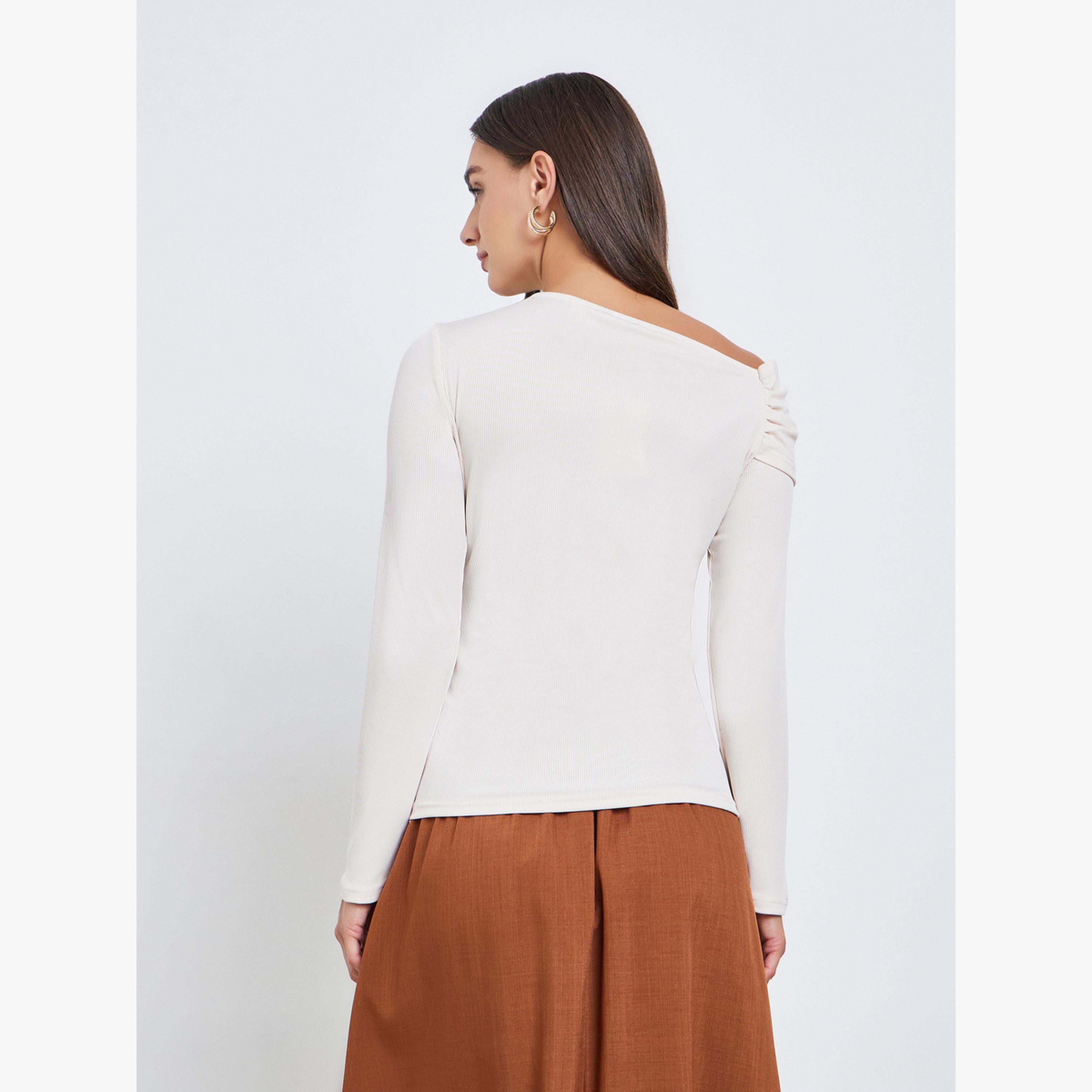 Styli Solid Metal Buckle Detail Knit Top-women-clothing-shirtsandblouses-blouses-image-5