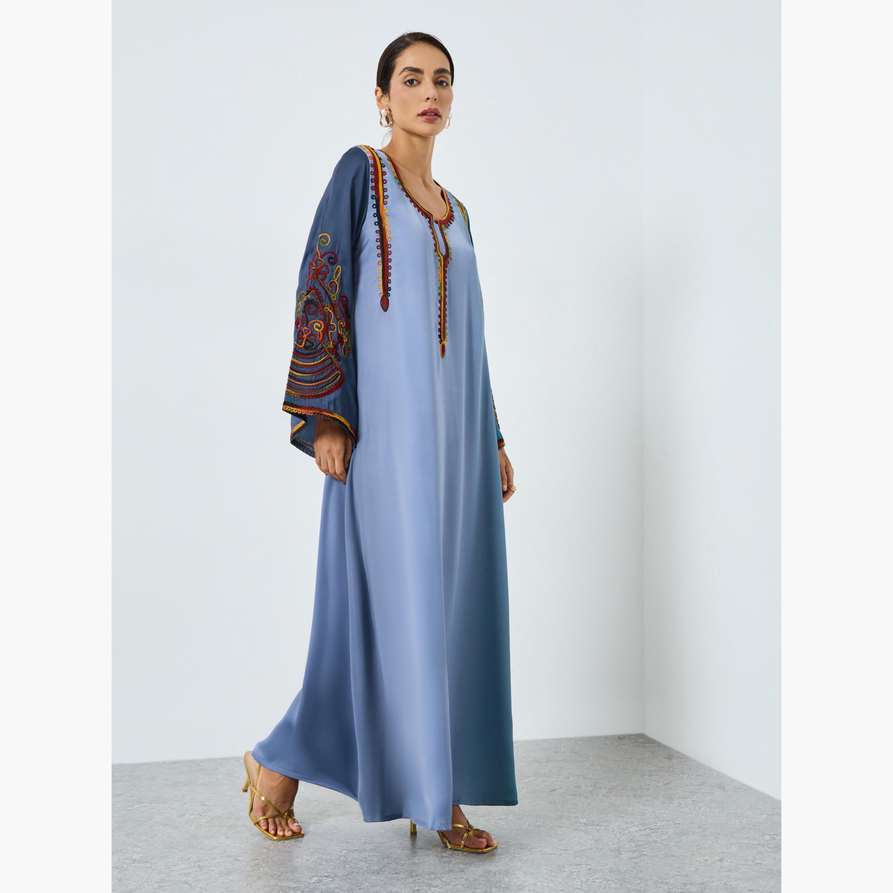 جلابية رمادية مطرزة بقصة حرف ألف-women-arabicclothing-jalabiyas-image-2