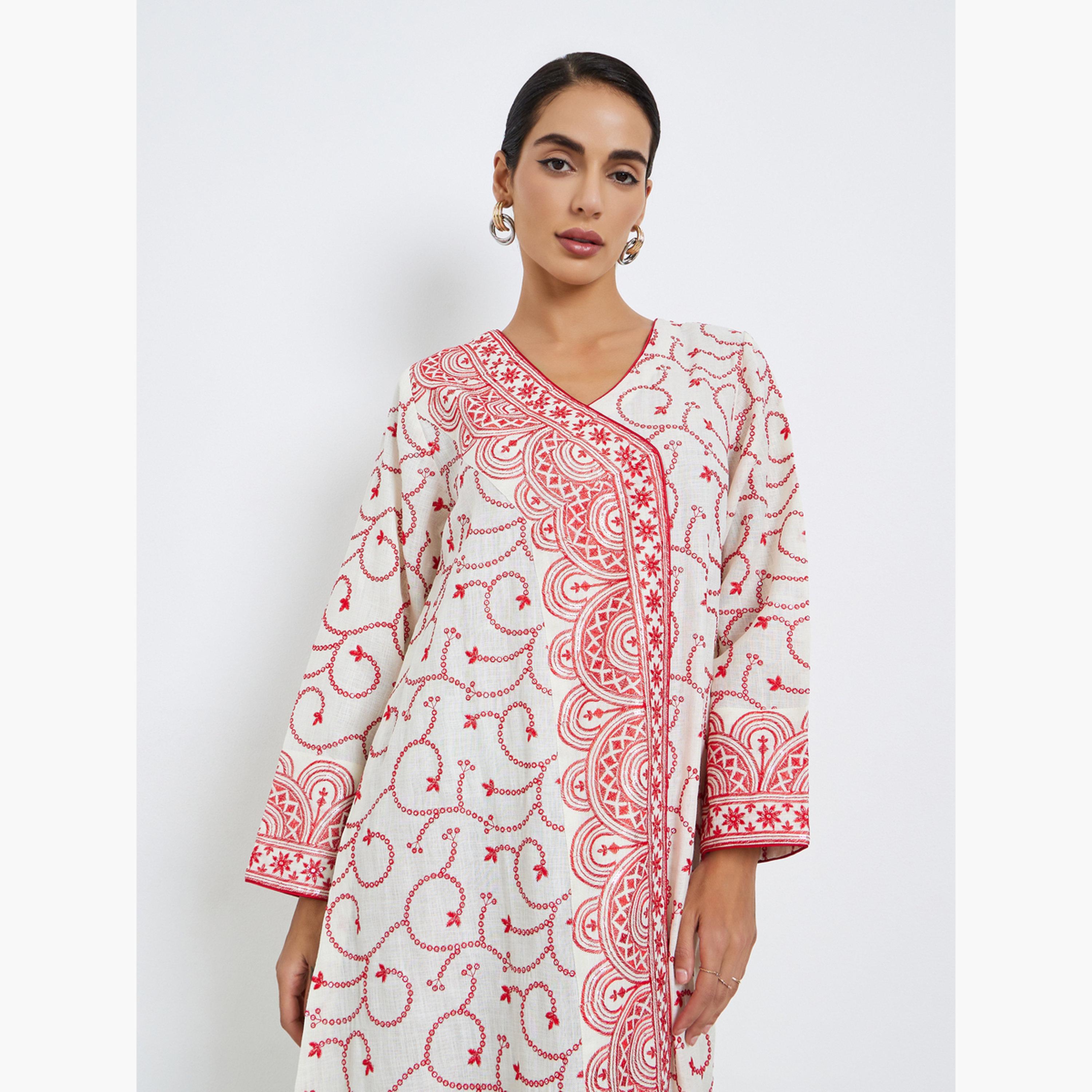 ماكسيم كرييشن - جلابية مطرزة بخيوط ورقبة حرف V-women-arabicclothing-jalabiyas-image-3