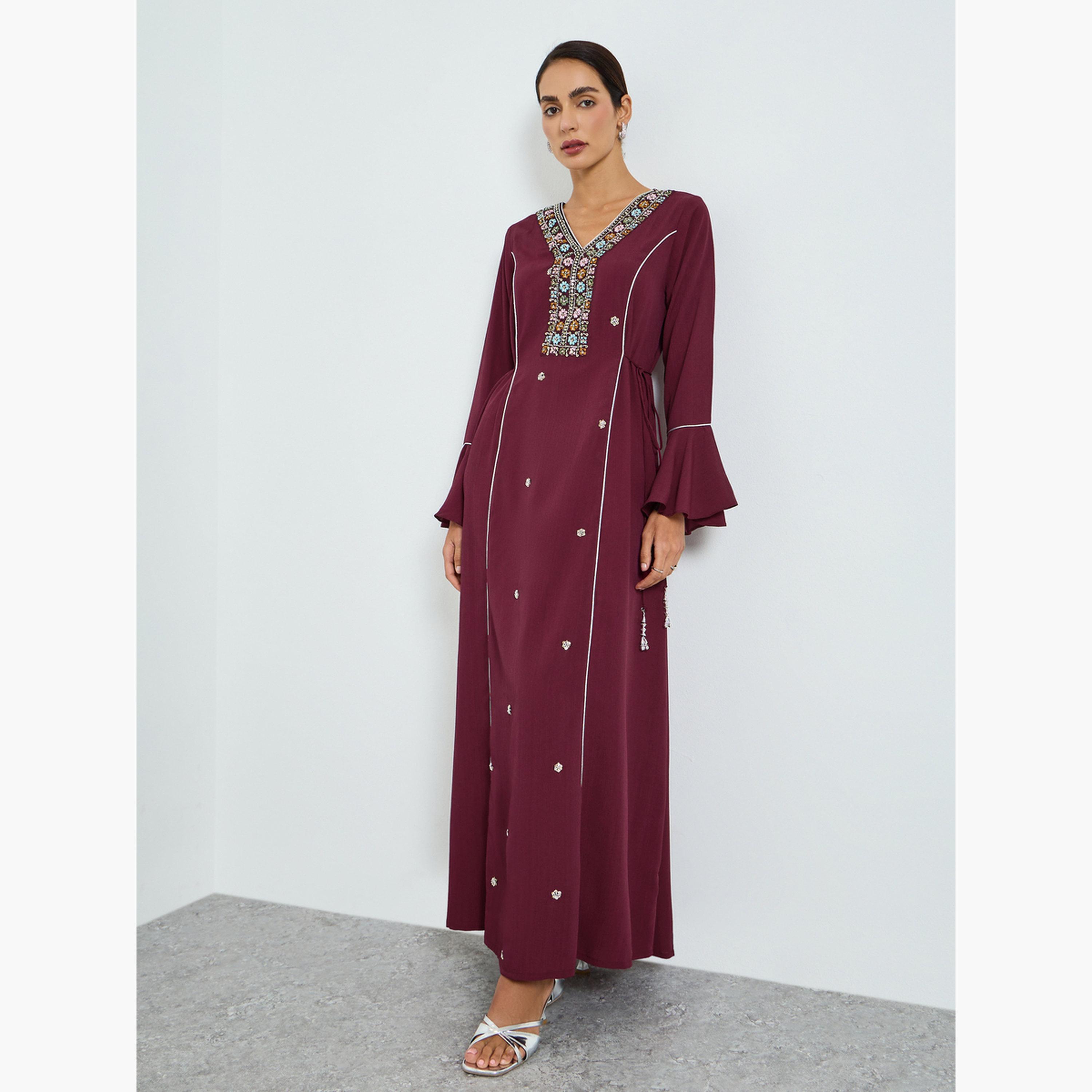 جلابية مطرزة بلون عنابي داكن وقصة حرف ألف-women-arabicclothing-jalabiyas-image-2
