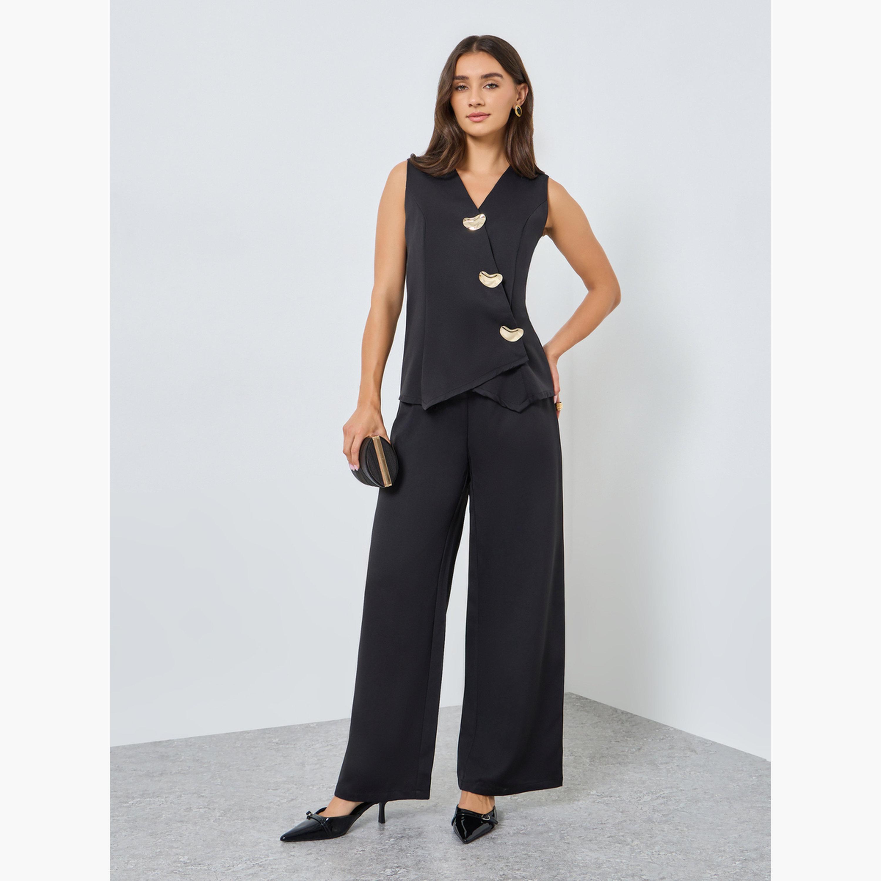 جمبسوت بلا أكمام وتصميم غير متماثل مع أزرار-women-clothing-jumpsuits-image-1