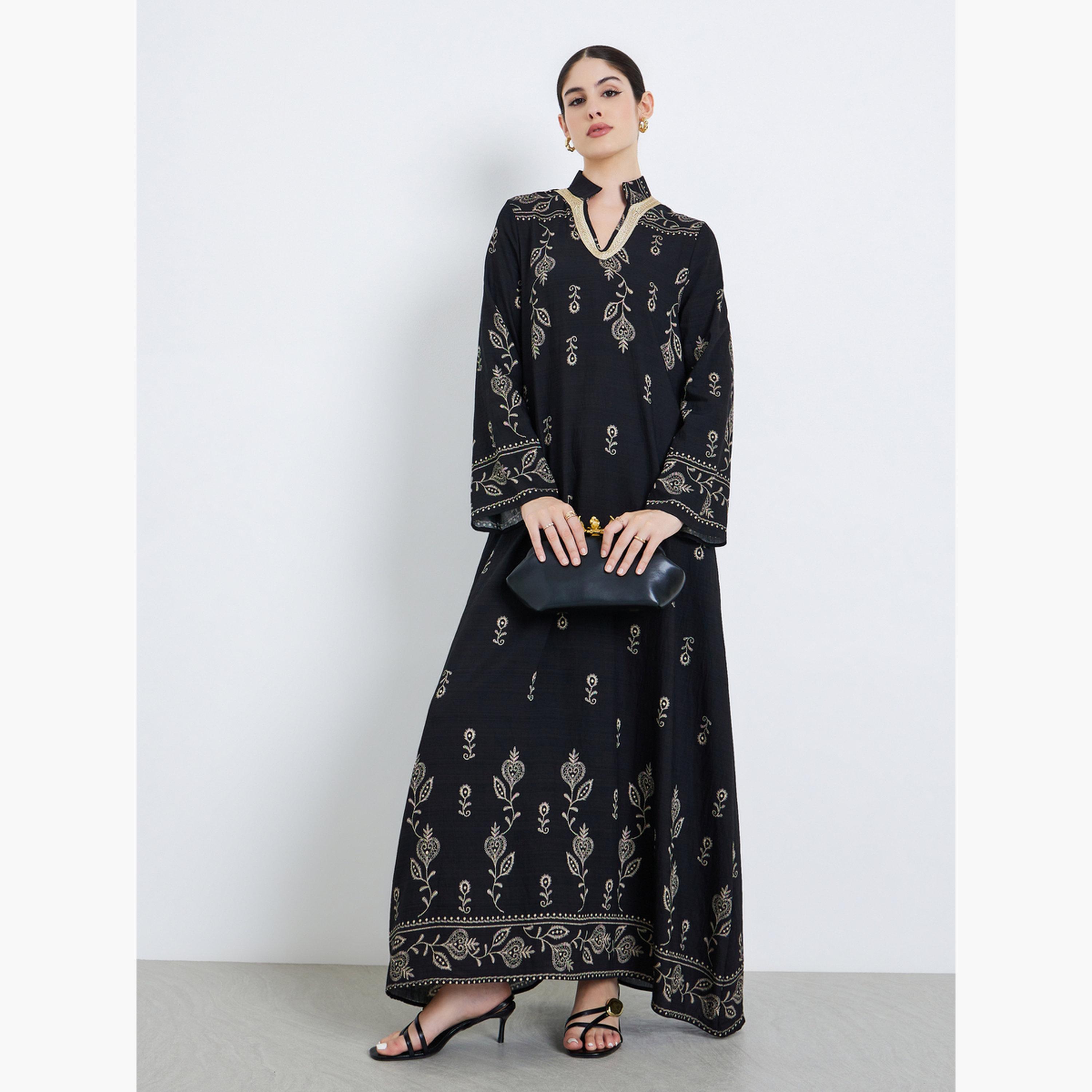 أميرة x ستايلي جلابية بياقة قائمة مطرزة بذهبي-women-arabicclothing-jalabiyas-image-1