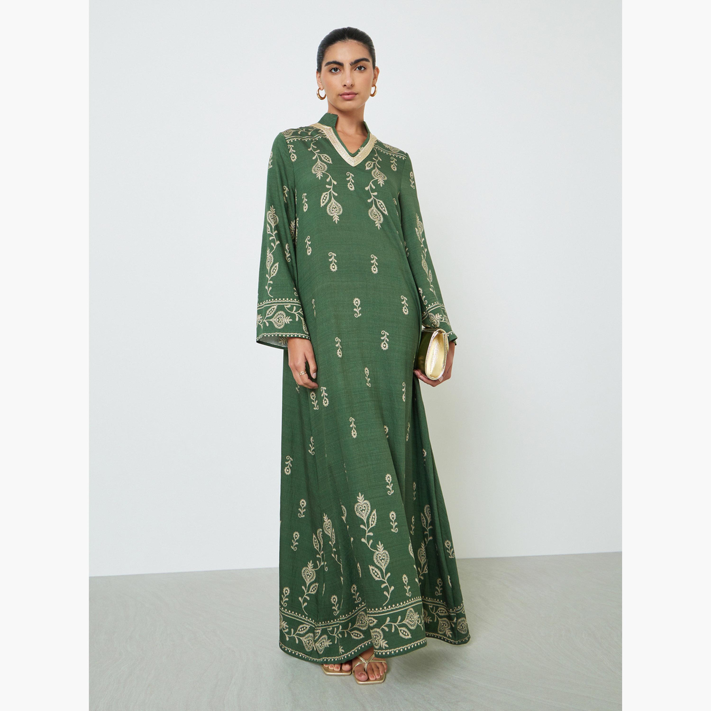 Amirah X Styli Green Embroidered Stand Collar Jalabiya-women-arabicclothing-jalabiyas-image-1