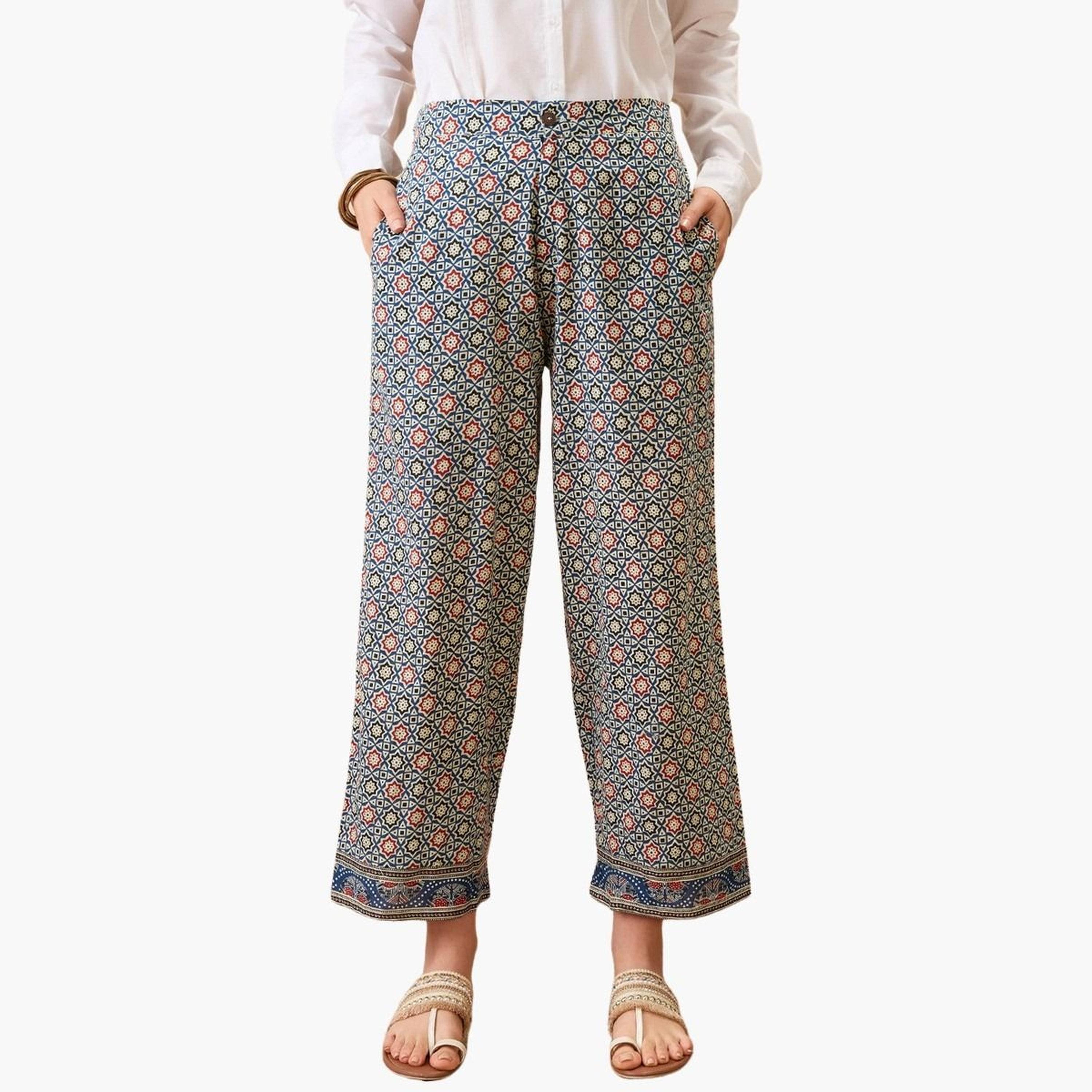غلوبوس × ستايلي - بنطال مطبوع بقصة مستقيمة للنساء-women-clothing-bottoms-trousers-image-1