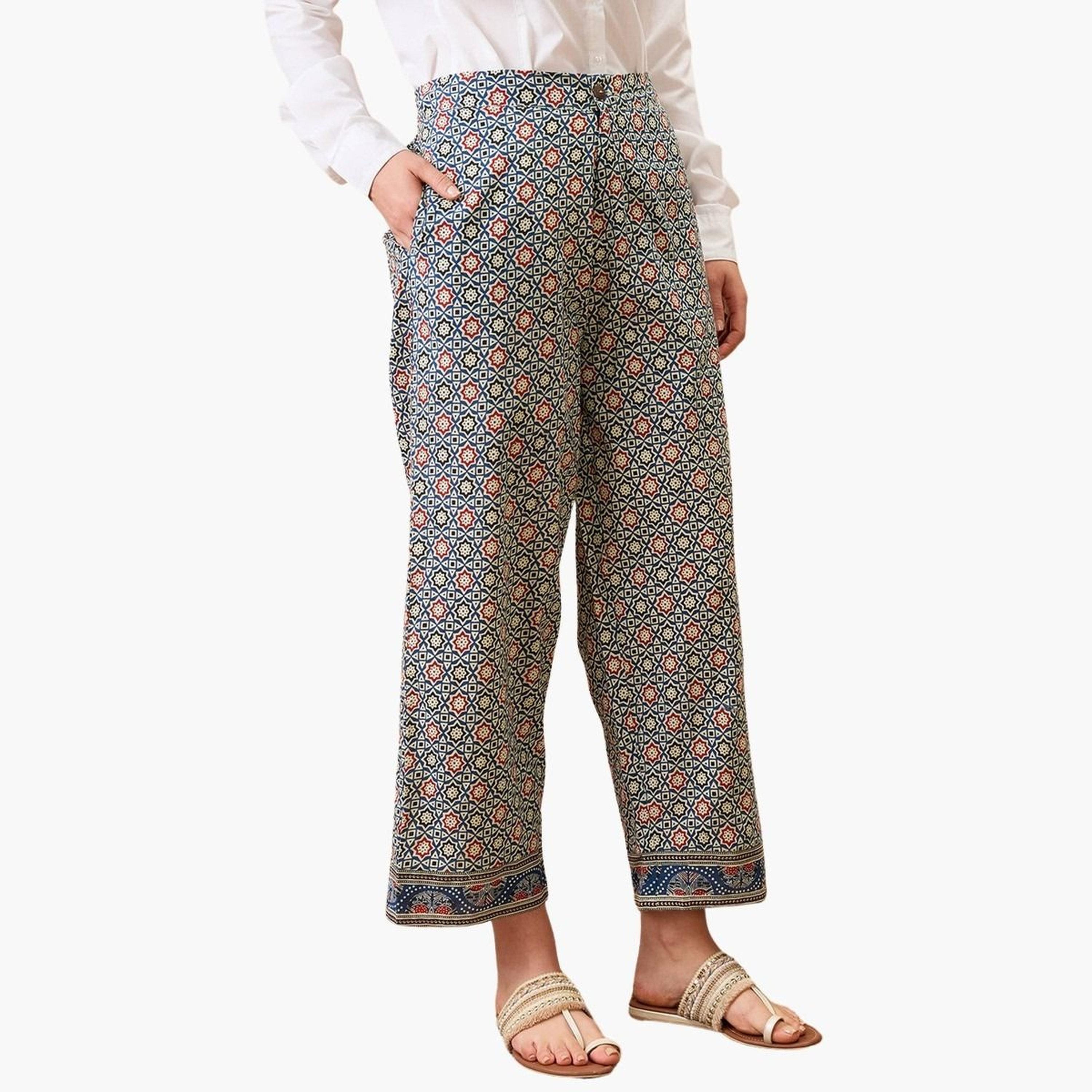 غلوبوس × ستايلي - بنطال مطبوع بقصة مستقيمة للنساء-women-clothing-bottoms-trousers-image-4