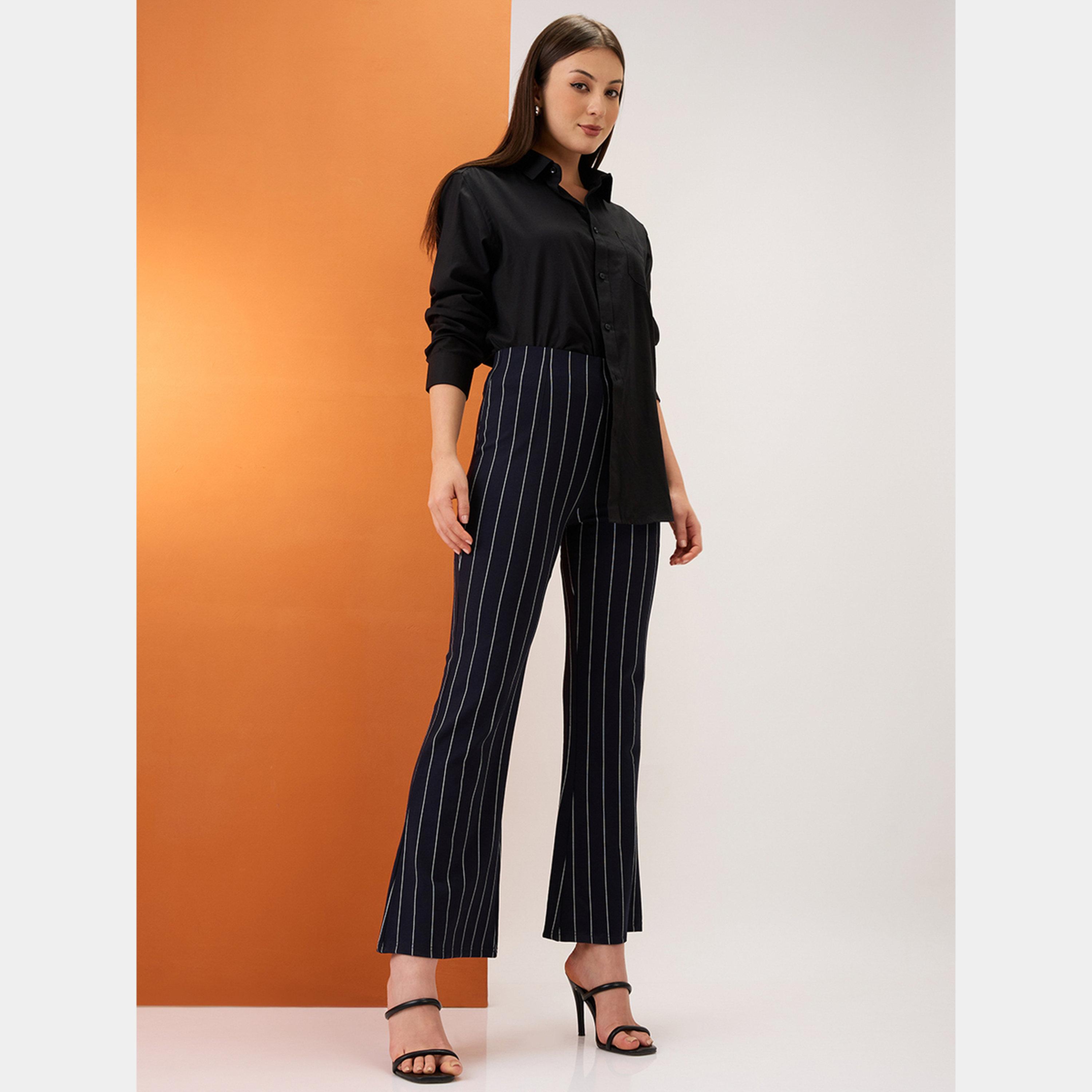 غلوبوص × ستايلي - بنطال مخطط أزرق داكن بقصة واسعة-women-clothing-bottoms-trousers-image-2