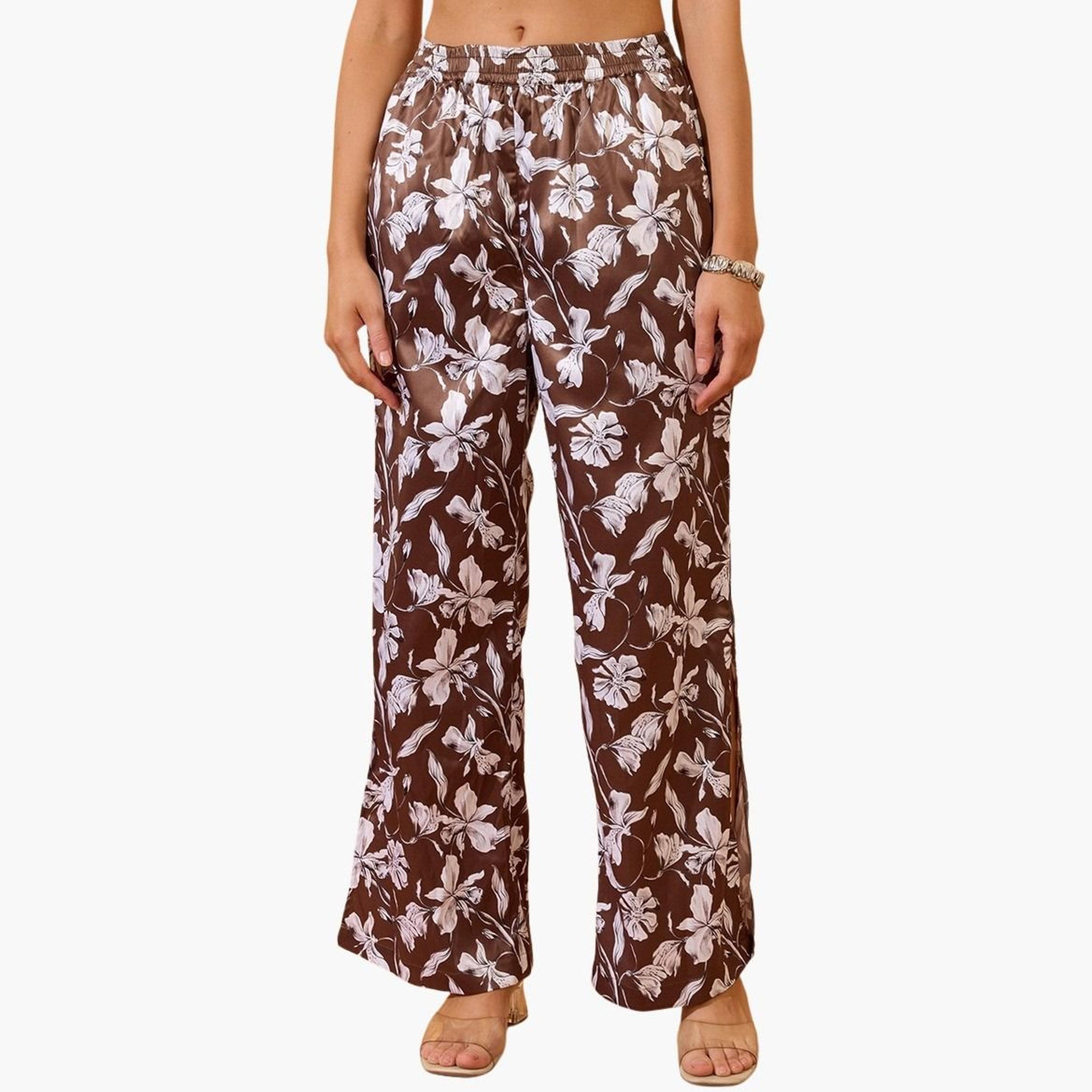 غلوبوس × ستايلي - بنطال ساتان واسع الساق نقشة زهور باللون البني للنساء-women-clothing-bottoms-trousers-image-1