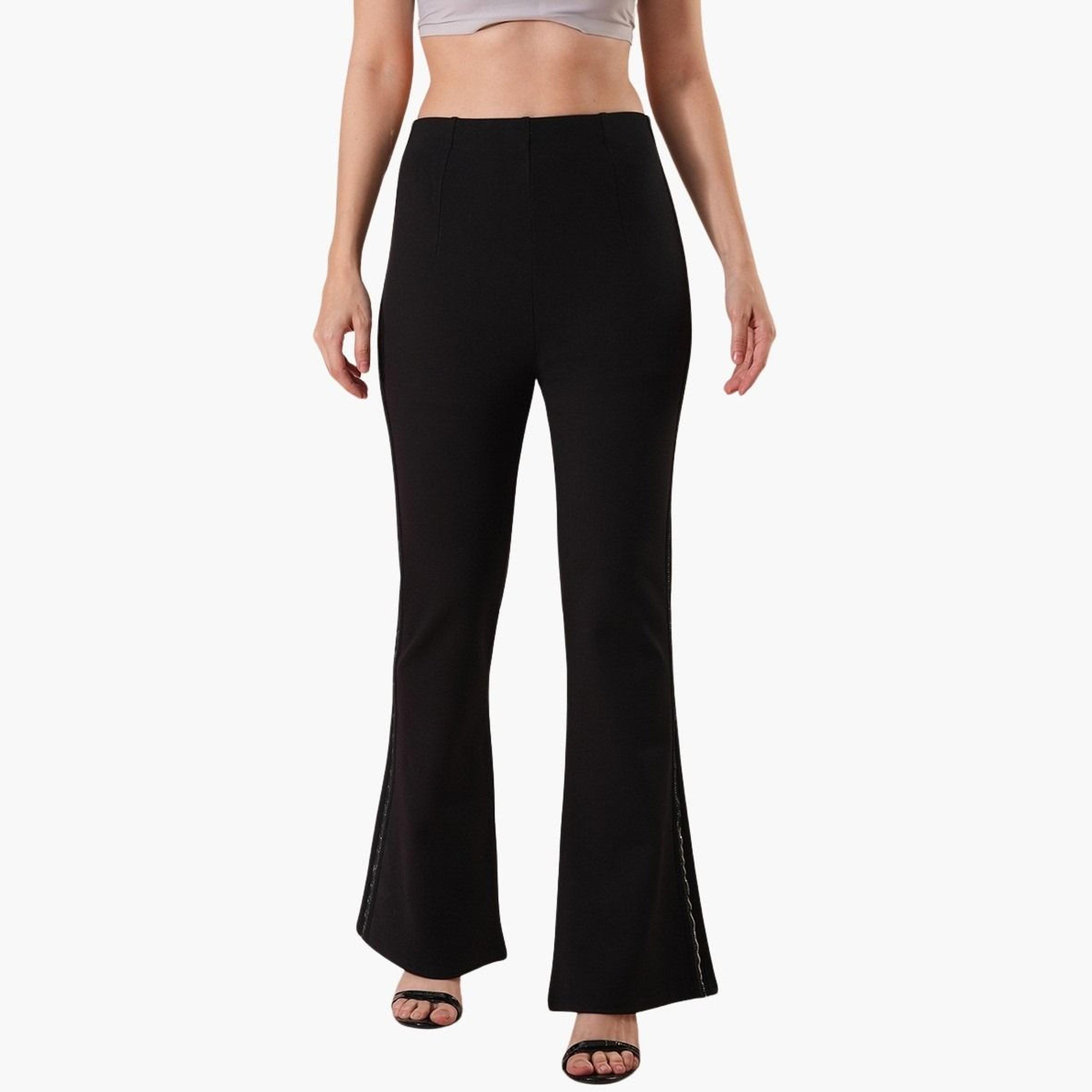 غلوبوس × ستايلي - بنطال رياضي أسود قماش قابل للتمدد ومزين من الجانب للنساء-women-clothing-bottoms-trousers-image-1