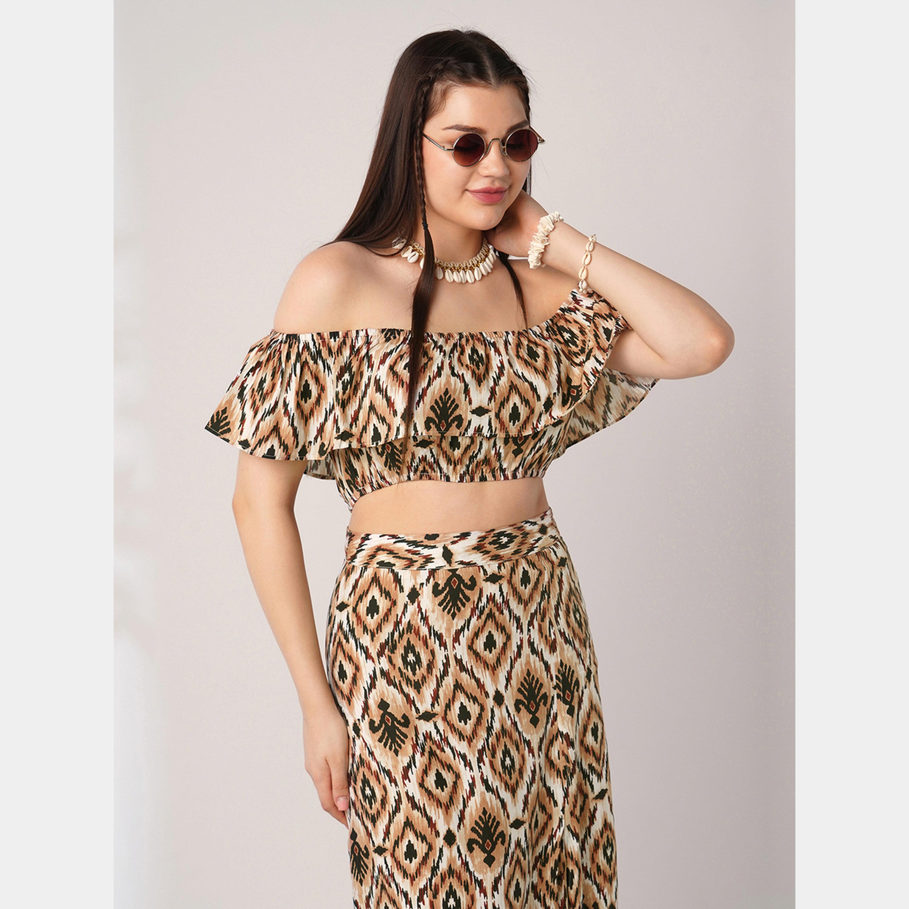 غلوبوص × ستايلي - بلوزة قصيرة من قماش إيكات بني مع تنورة ماكسي-women-clothing-coordsets-image-2