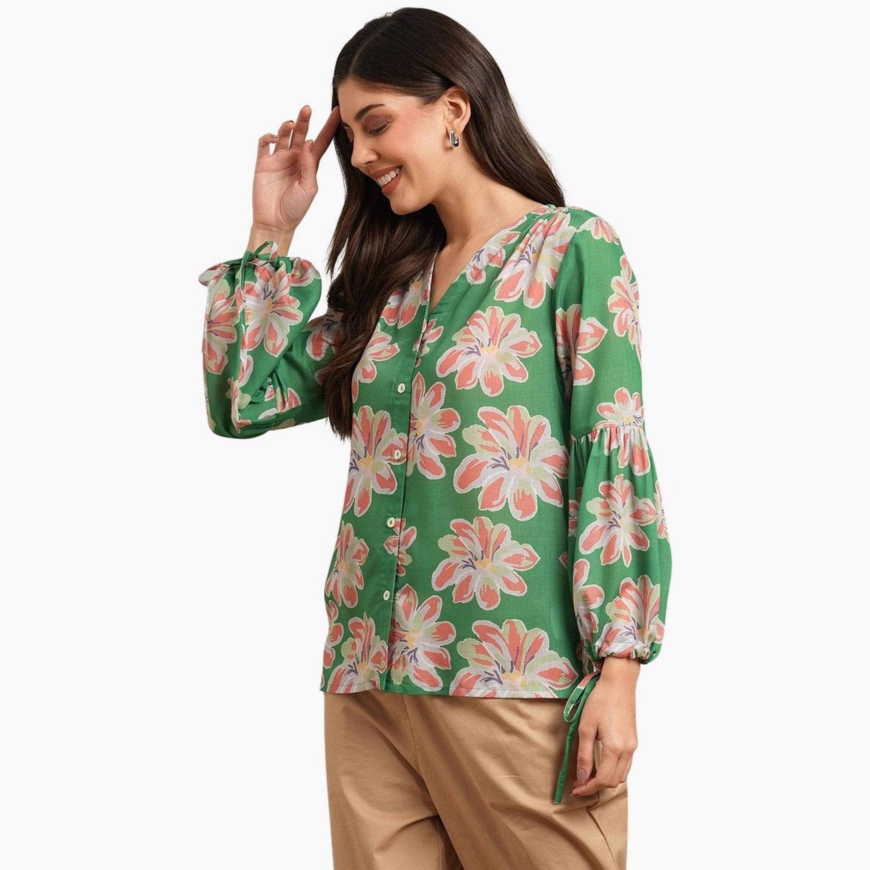 غلوبوس × ستايلي - بلوزة خضراء نقشة زهور وأكمام منفوخة للنساء-women-clothing-tshirts-image-5