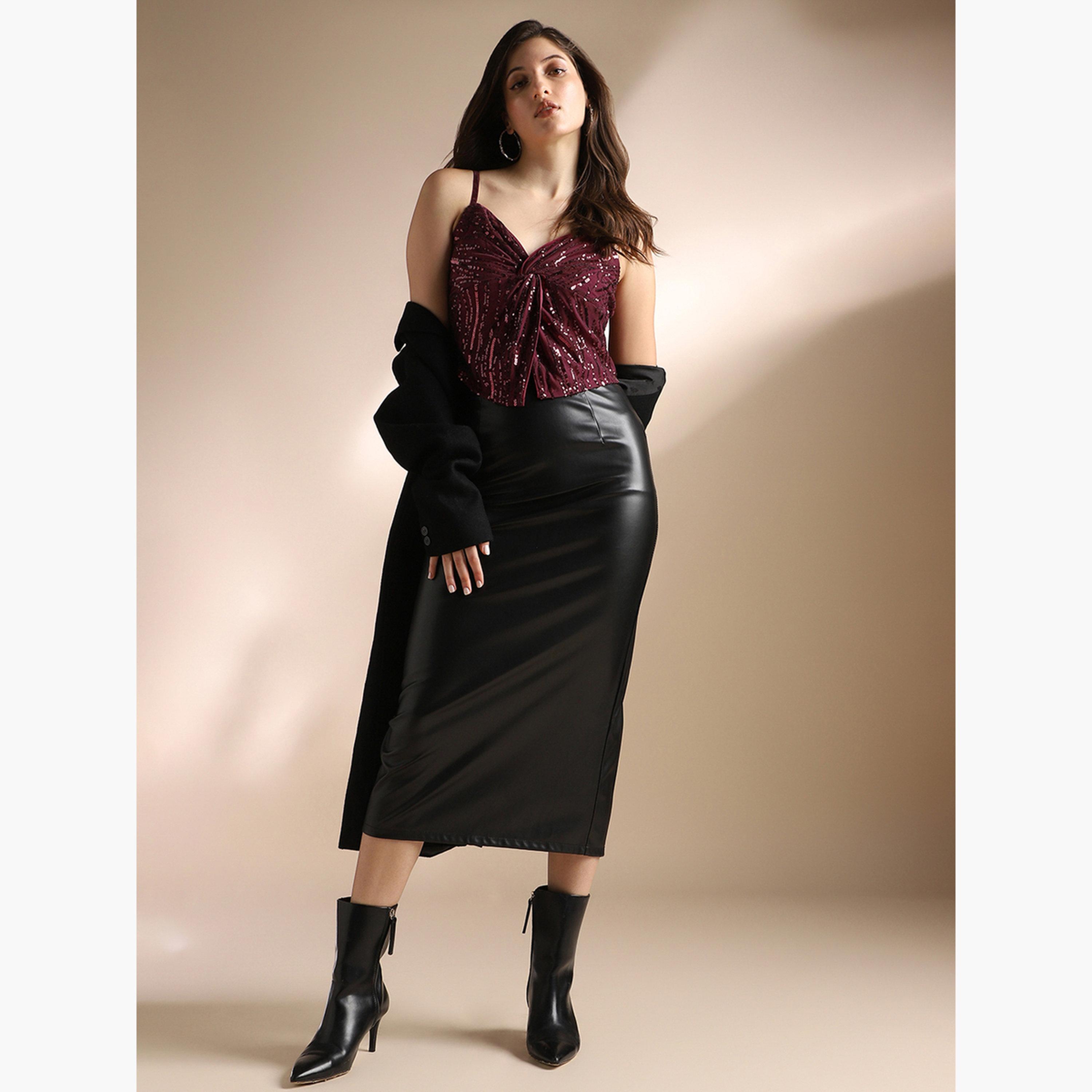 غلوبوص × ستايلي - بلوزة قصيرة نسائية فتحة صدر على شكل قلب وحمالات لون مارون-women-clothing-shirtsandblouses-blouses-image-2