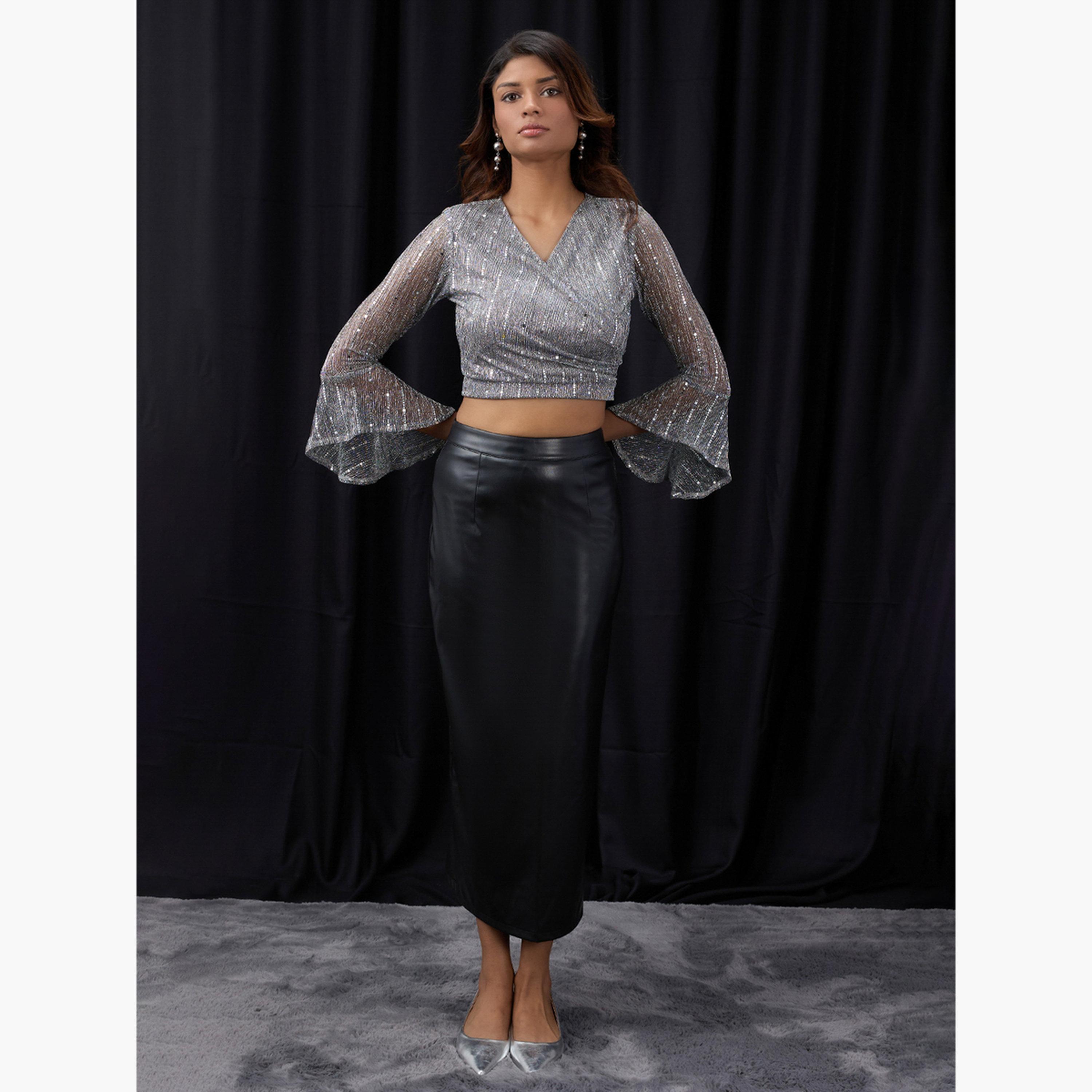 غلوبوص × ستايلي - بلوزة نسائية قصيرة رمادية بأكمام واسعة ومزينة-women-clothing-shirtsandblouses-blouses-image-2