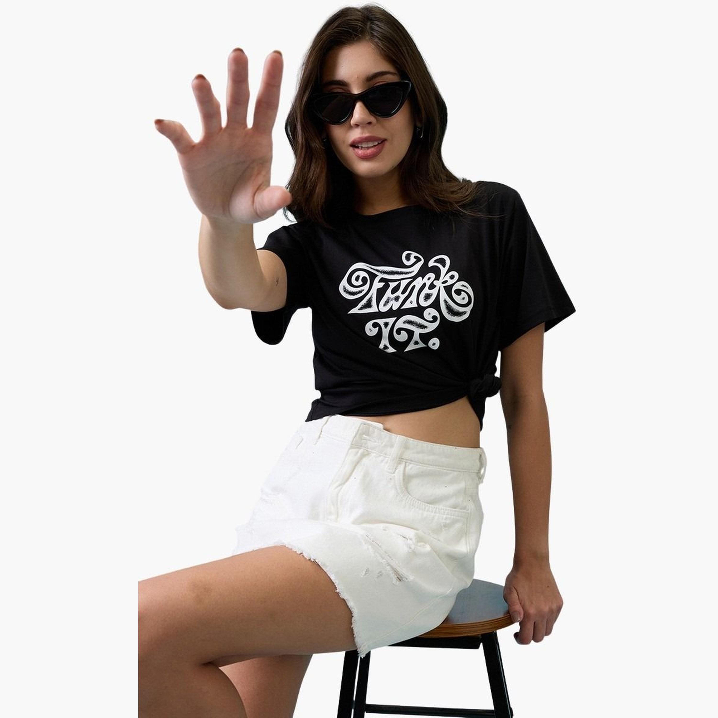 غلوبوس × ستايلي - تي شيرت أسود تصميم واسع برقبة دائرية وطبعة جرافيكية للنساء-women-clothing-tshirts-image-5