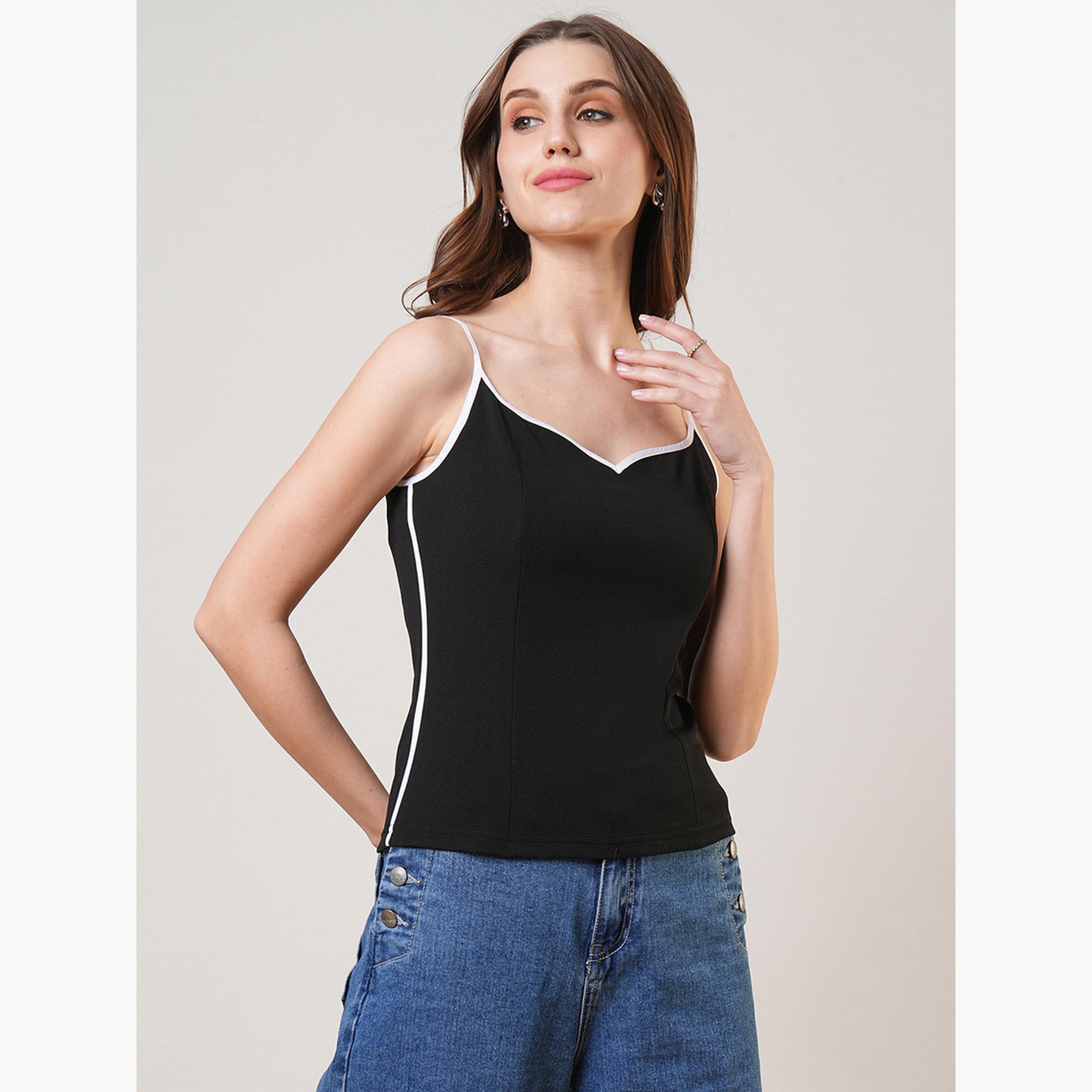 غلوبوص × ستايلي - بلوزة نسائية سوداء برقبة على شكل قلب وحمالات-women-clothing-tshirts-image-1