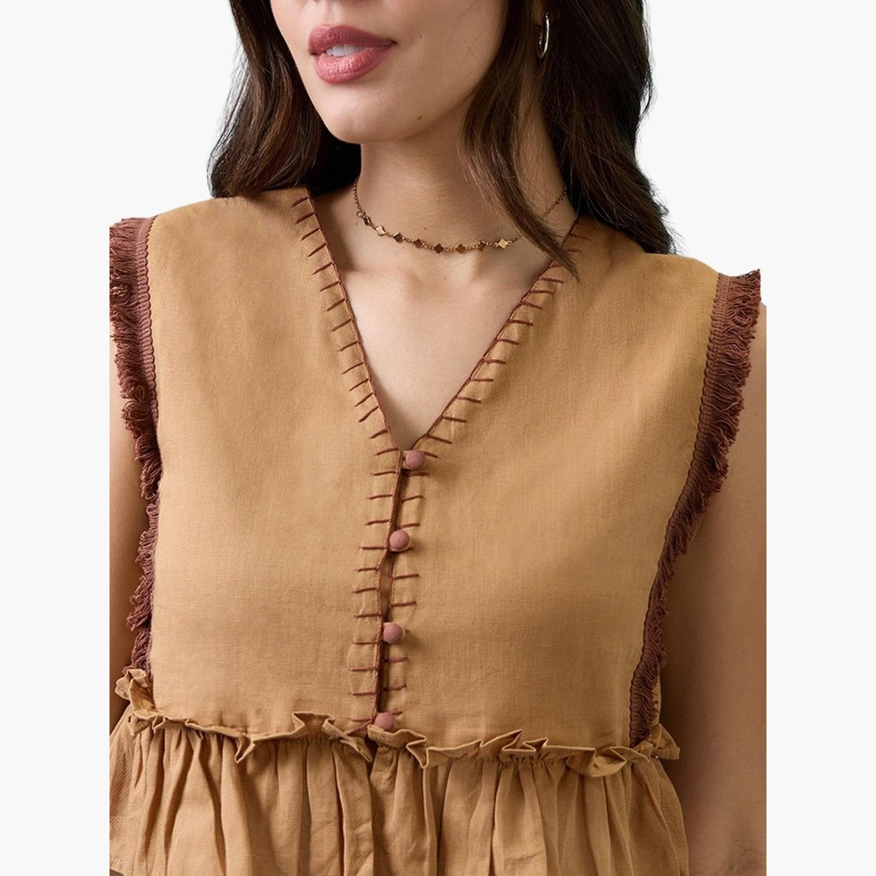 غلوبوس × ستايلي - بلوزة قصيرة مطوية بفتحة رقبة على شكل حرف V باللون البيج للنساء-women-clothing-tshirts-image-4