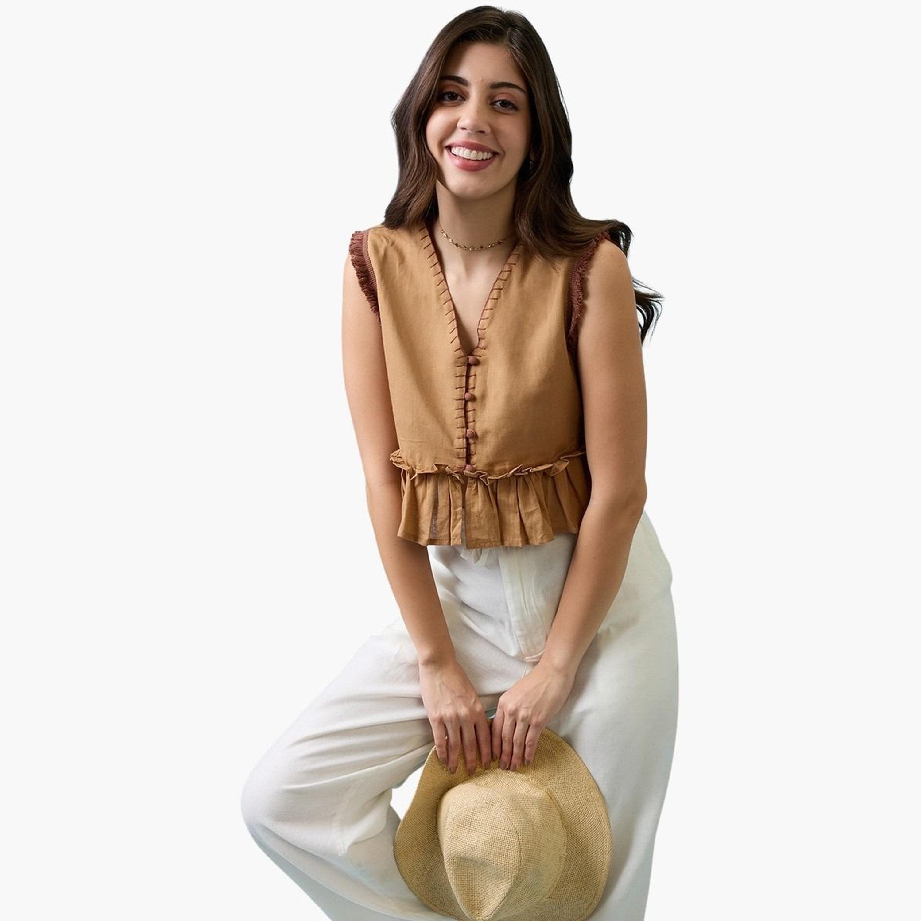غلوبوس × ستايلي - بلوزة قصيرة مطوية بفتحة رقبة على شكل حرف V باللون البيج للنساء-women-clothing-tshirts-image-5