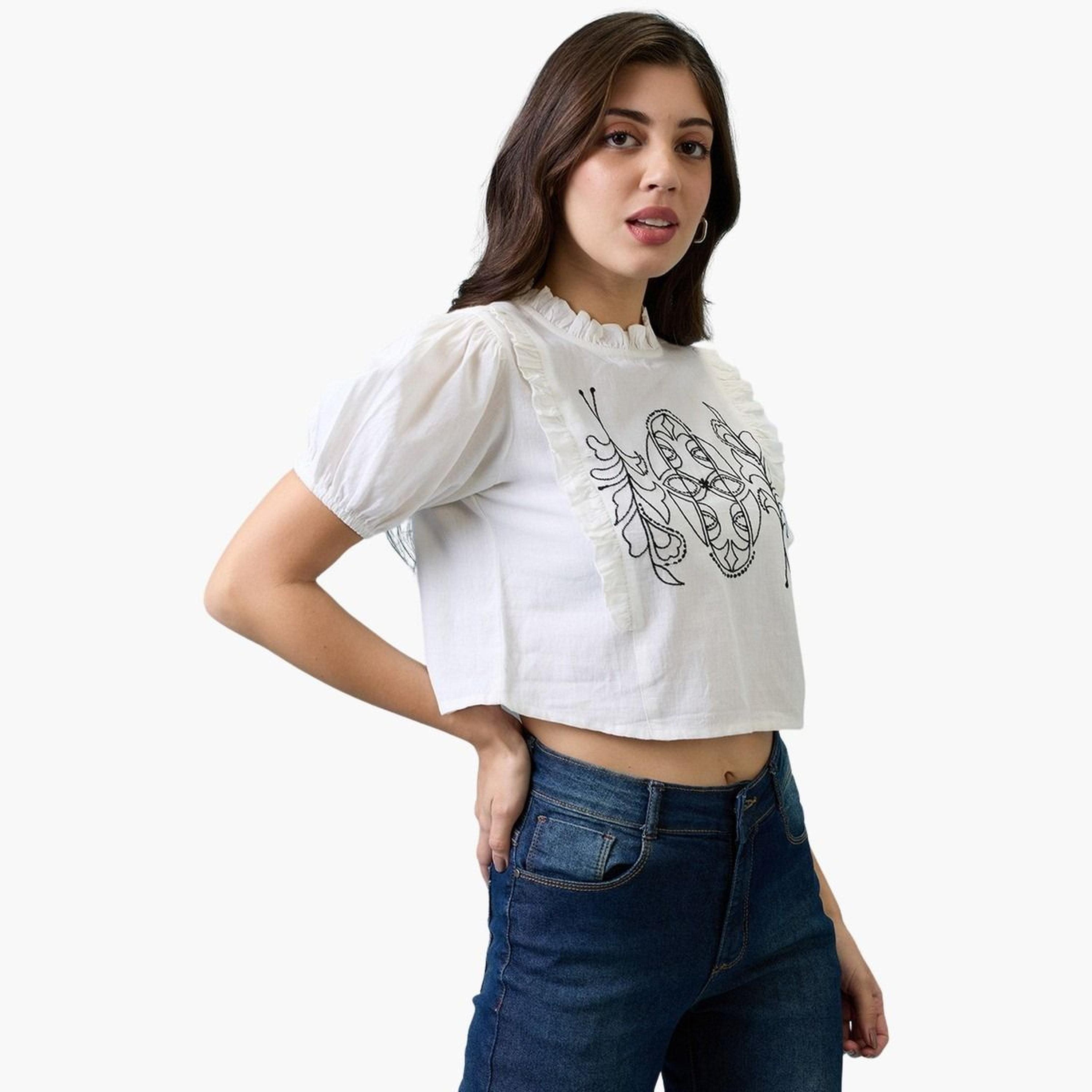 غلوبوس × ستايلي - بلوزة بيضاء بأكمام منفوخة ومطرزة للنساء-women-clothing-tshirts-image-1
