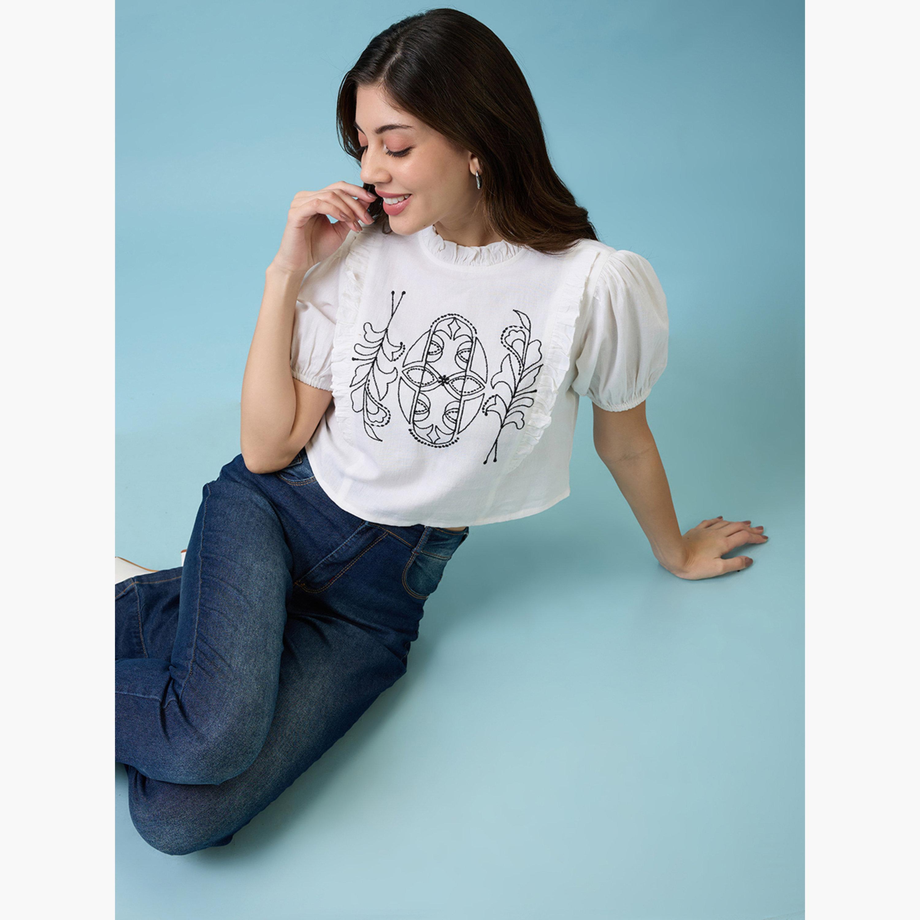 غلوبوس × ستايلي - بلوزة بيضاء بأكمام منفوخة ومطرزة للنساء-women-clothing-tshirts-image-5