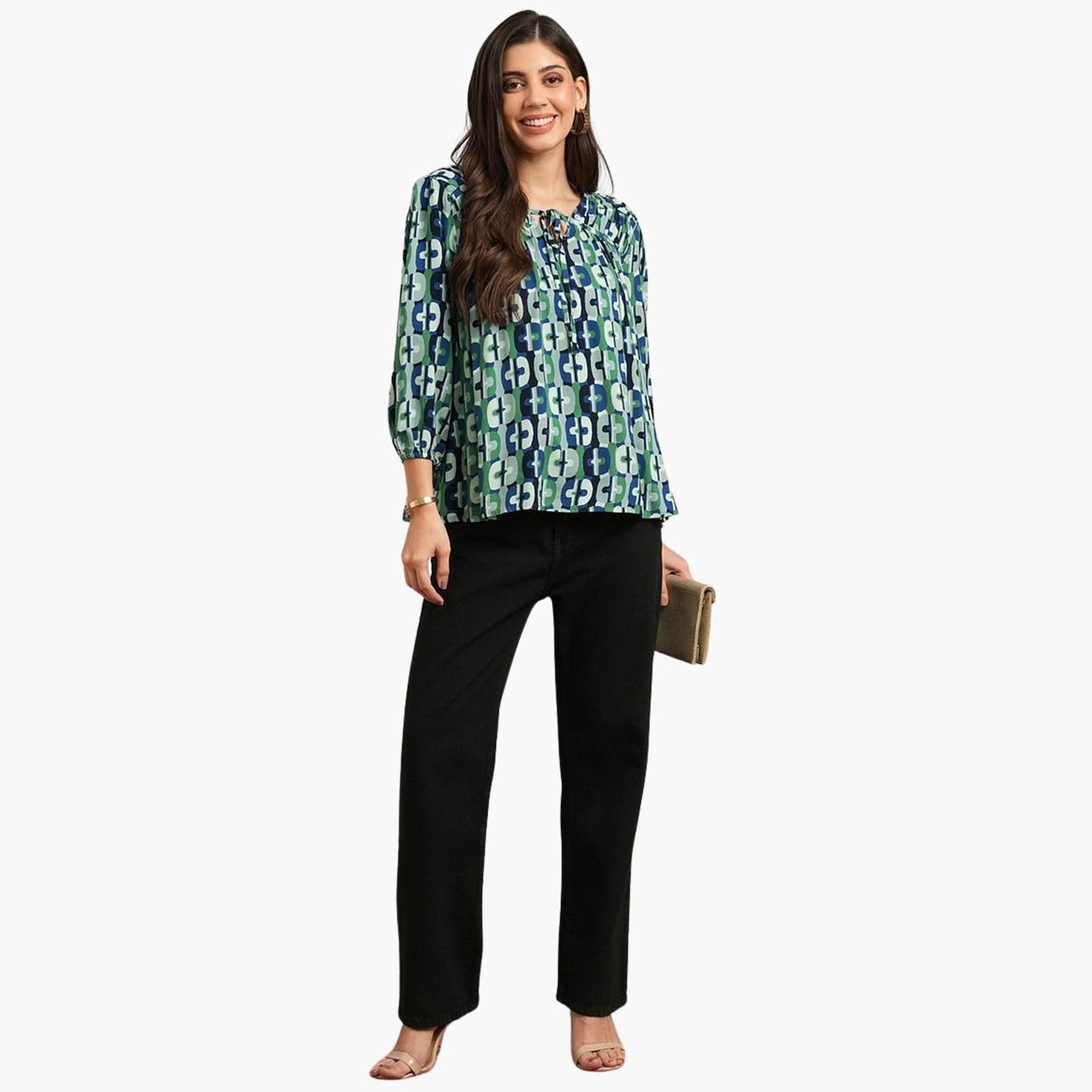 غلوبوس × ستايلي - بلوزة خضراء نقشة تجريدية مع رباط حول الرقبة للنساء-women-clothing-tshirts-image-2