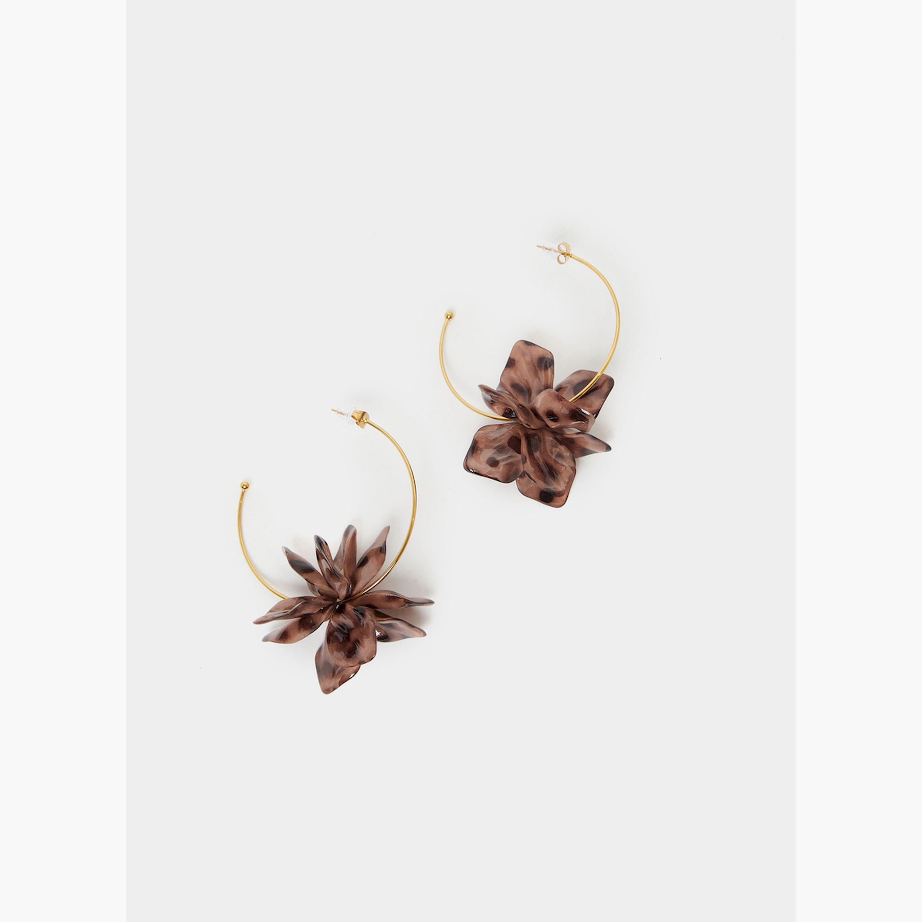 Styli Floral Hoop Earrings with Leopard Print Accent-women-watchesandjewellery-jewellery-earrings-image-1