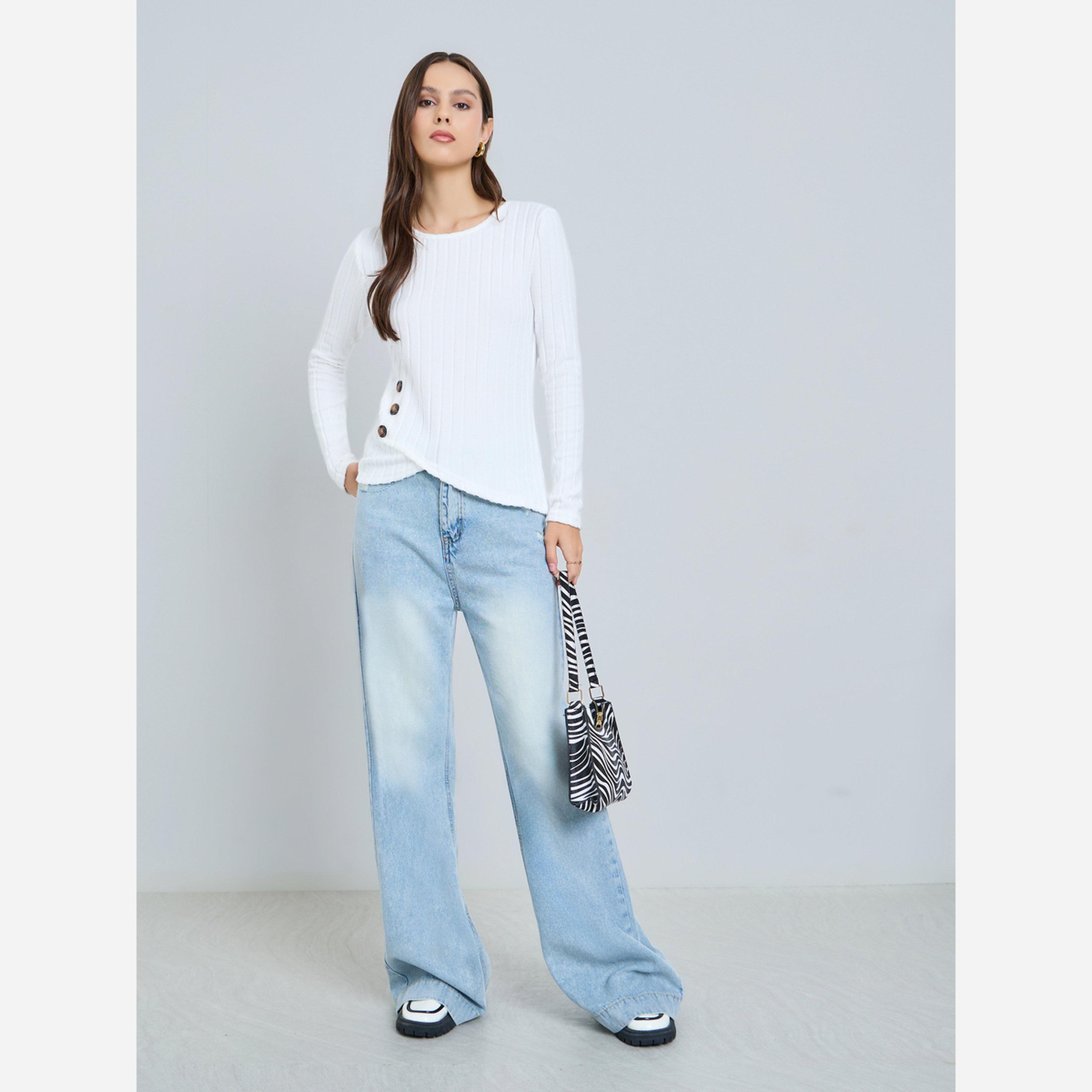تيك تو - بلوزة لون أبيض وأزرار جانبية-women-clothing-shirtsandblouses-blouses-image-2