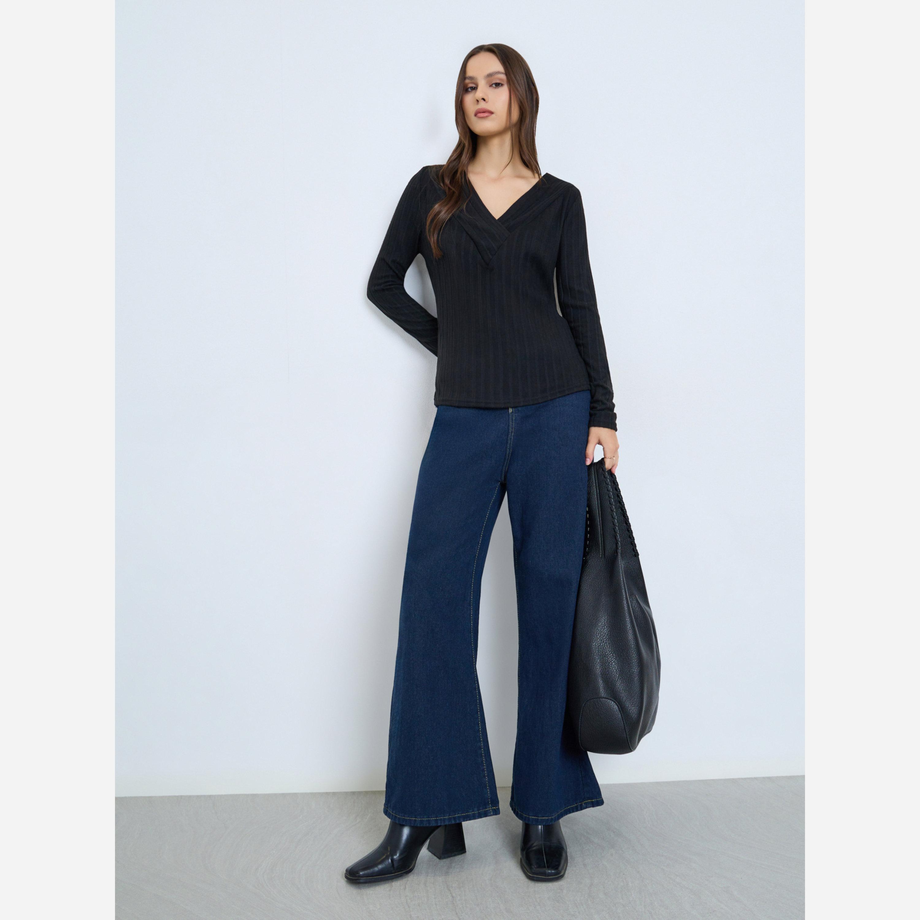 تيك تو - بلوزة لون أسود مضلعة ياقة شكل سبعة وأكمام طويلة-women-clothing-shirtsandblouses-blouses-image-2