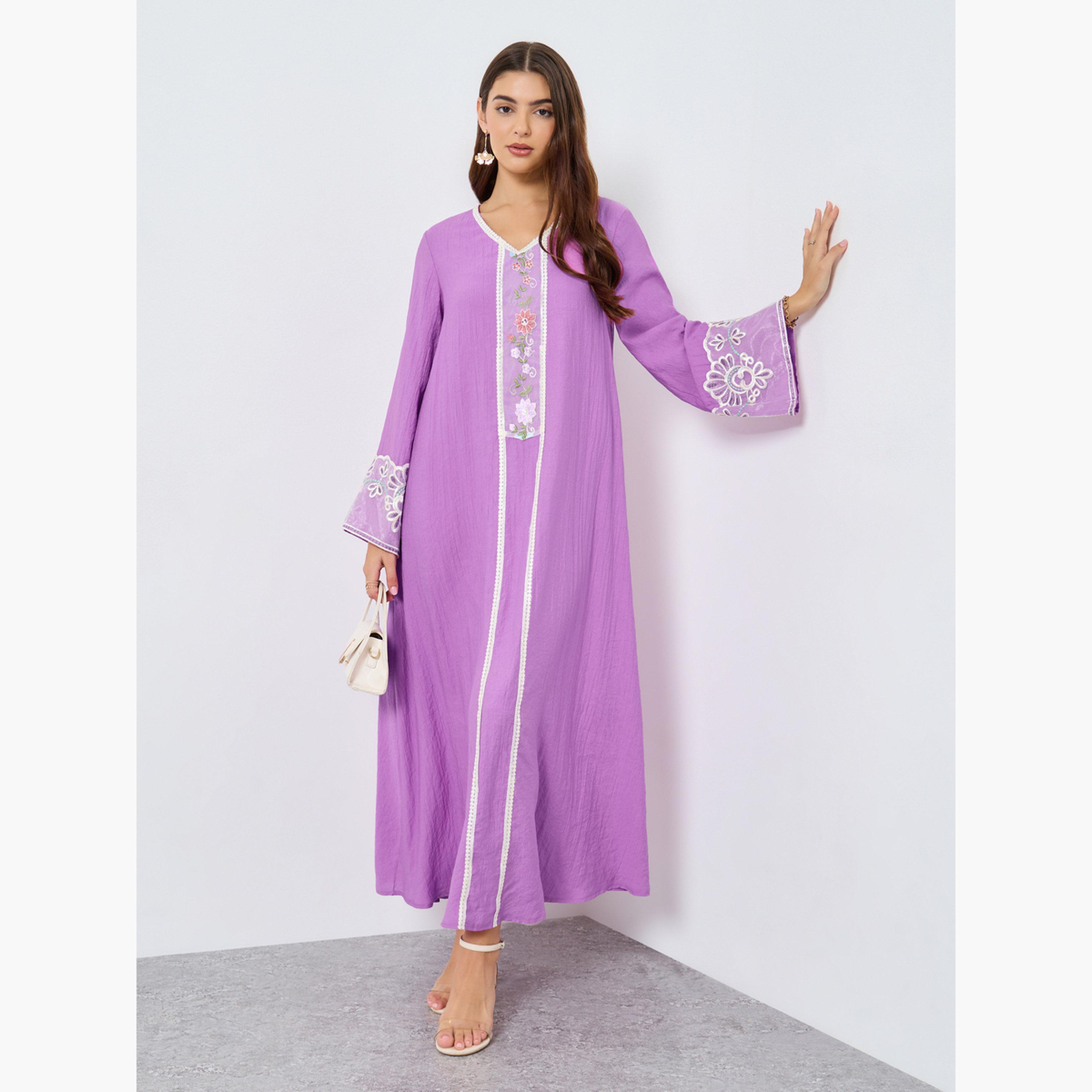 كينلي × ستايلي - جلابية بأكمام طويلة وتطريز منقوش وتفاصيل دانتيل-women-arabicclothing-jalabiyas-image-1