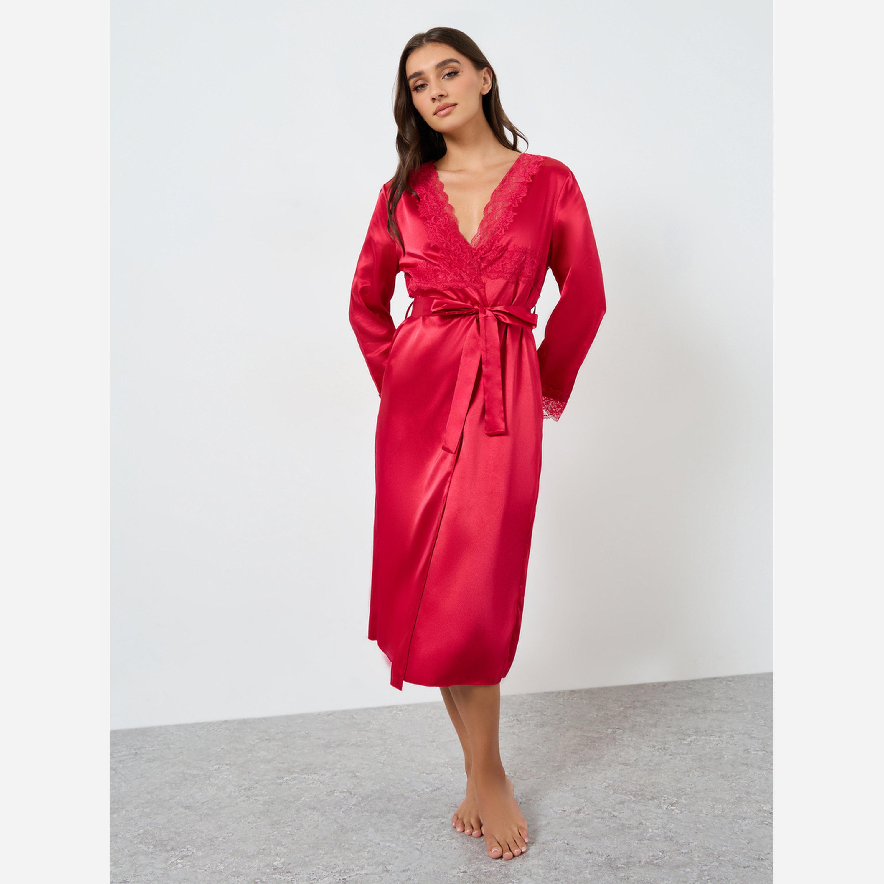 تيك تو - طقم روب نوم وقميص نوم ساتان لون أحمر-women-clothing-nightwear-robes-image-1
