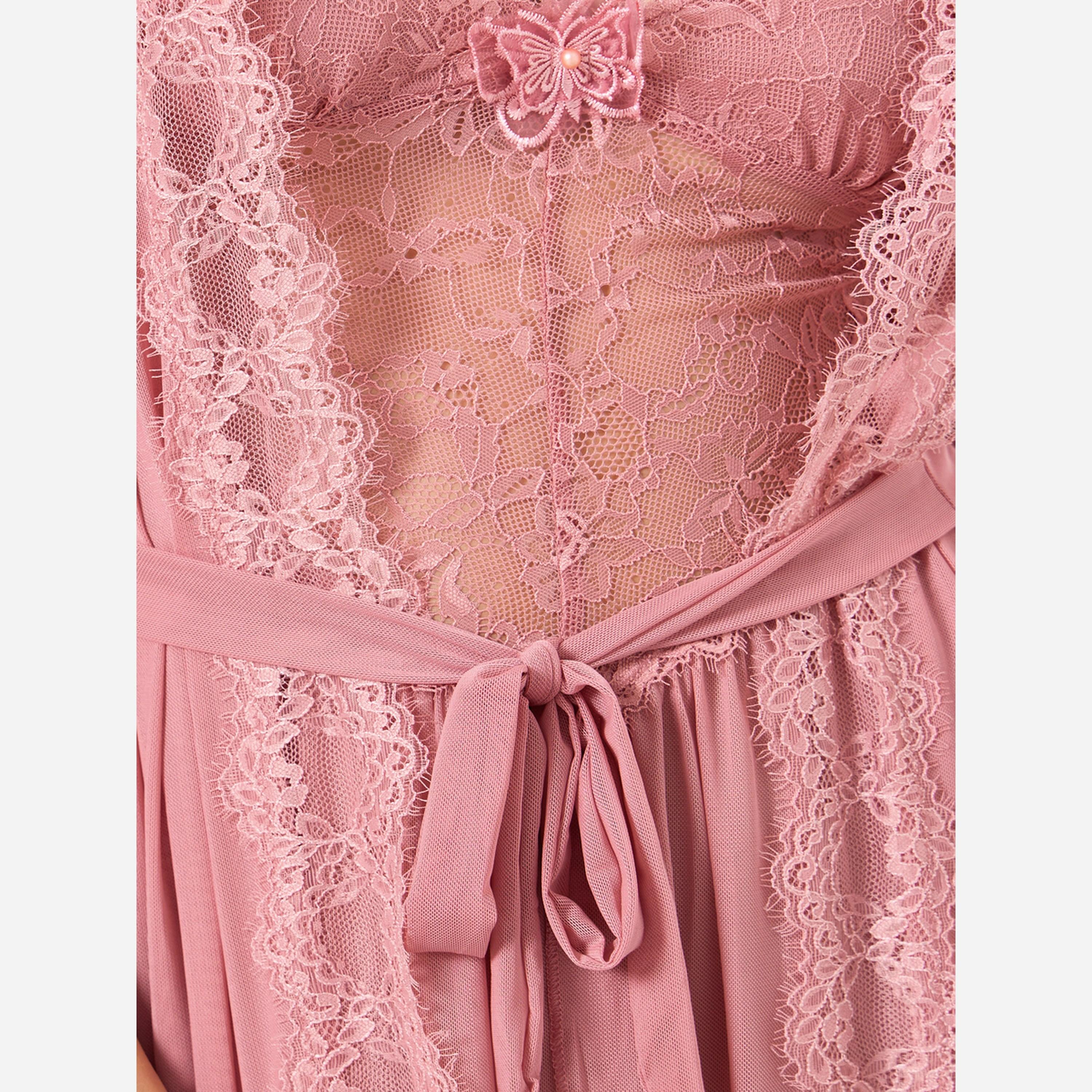 تيك تو - فستان مشبك مطرز بالدانتيل ومزين بحواف دانتيل مشبكة-women-clothing-nightwear-robes-image-4