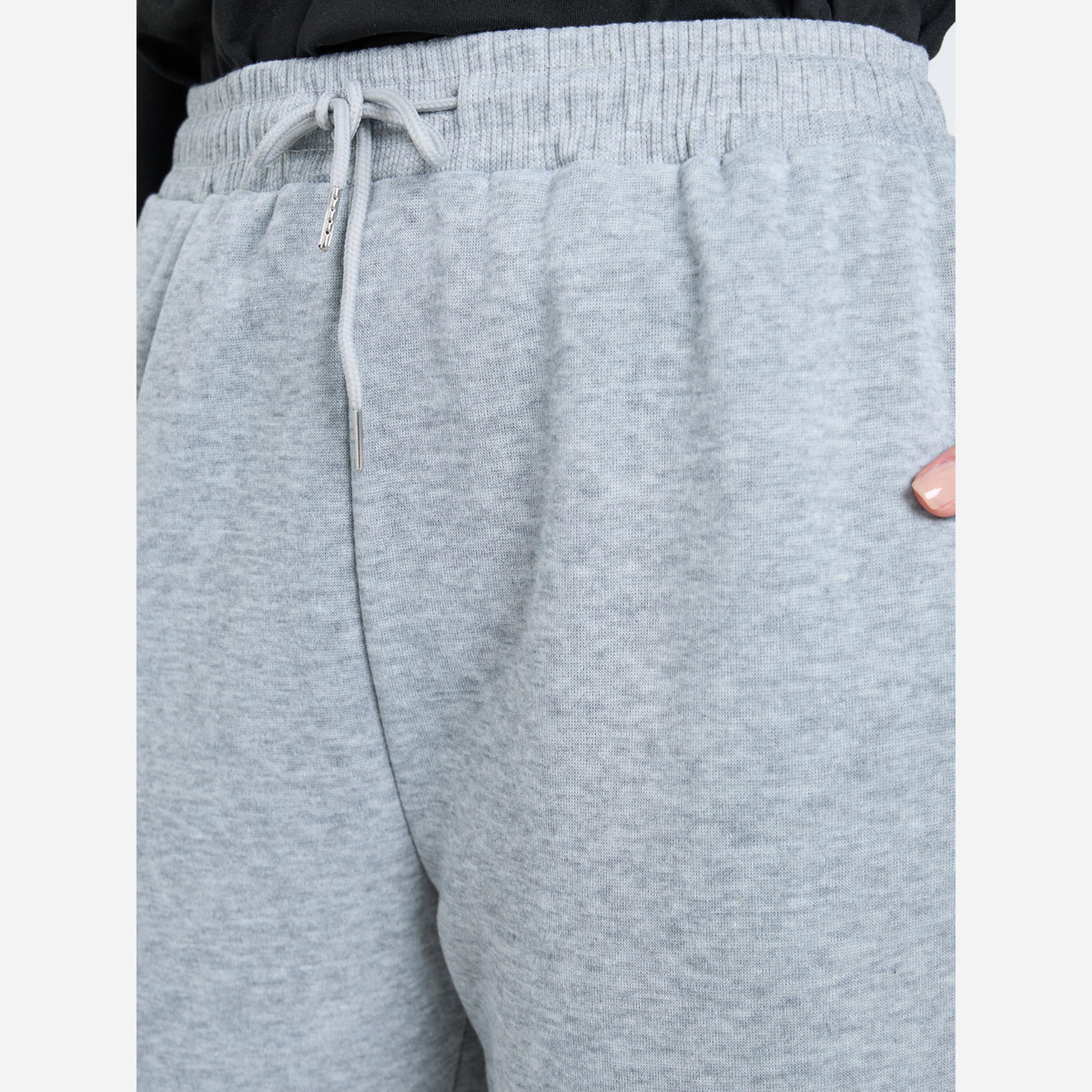Styli Solid Cuffed Wide Leg Joggers-women-clothing-bottoms-joggers-image-3